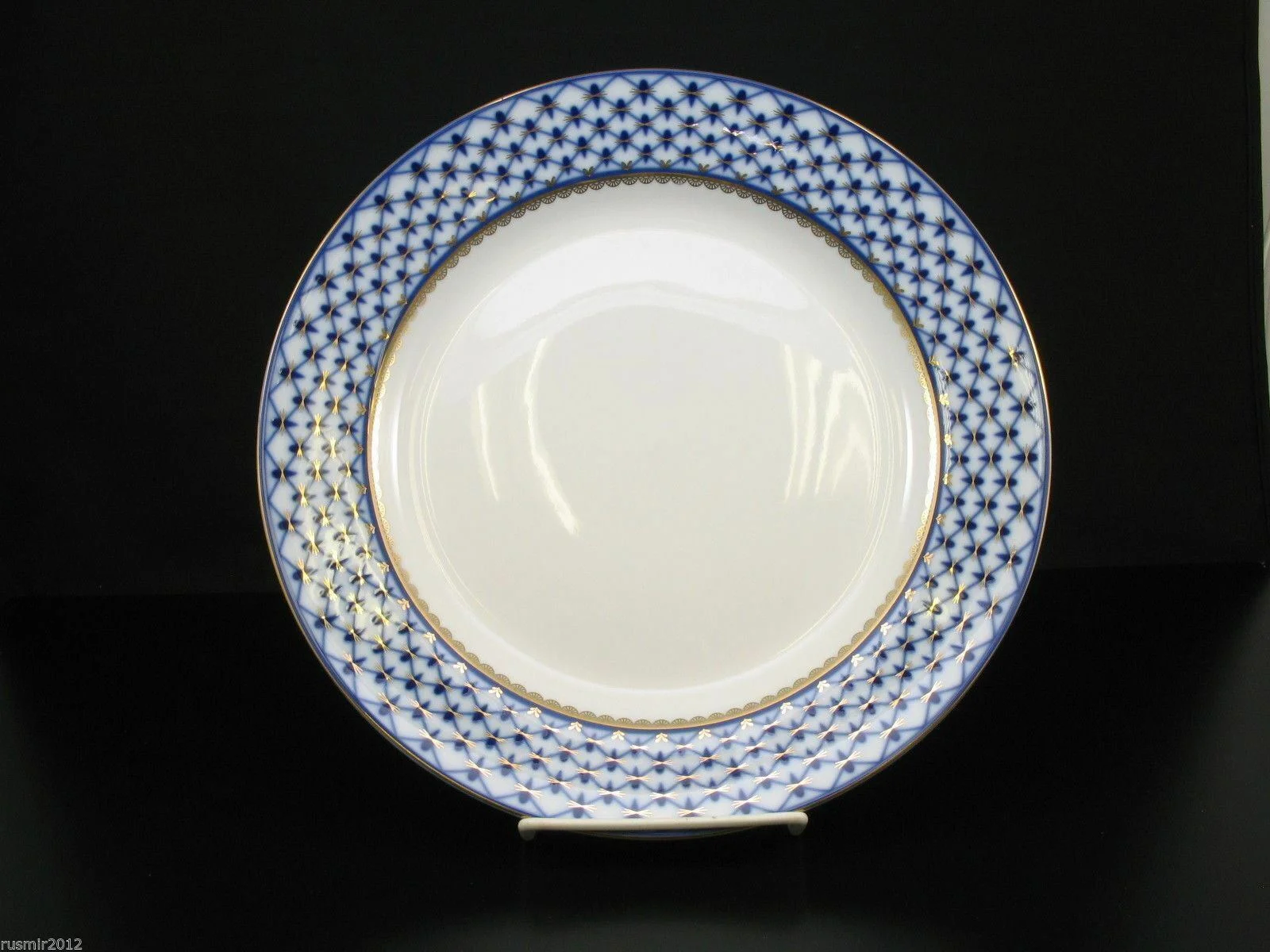 World Gifts Bone China Cobalt Blue St Petersburg 24K Gold Net Dessert Plates - 7.5