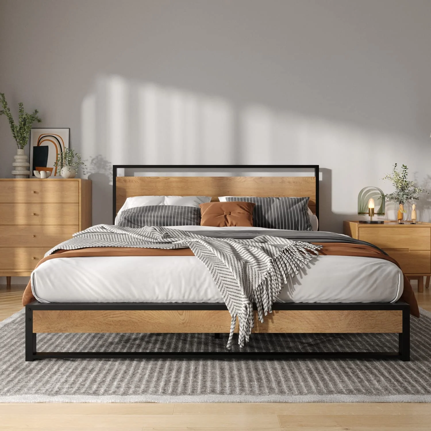 Metal Full Size Platform Bed Frame With Wood Headboard/Footboard (Full)