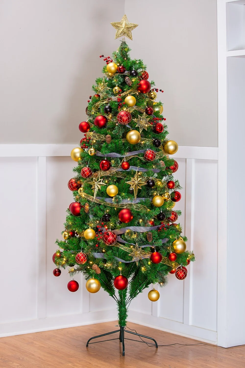 Evergreen Flag & Garden Wall Mounted Flagpole