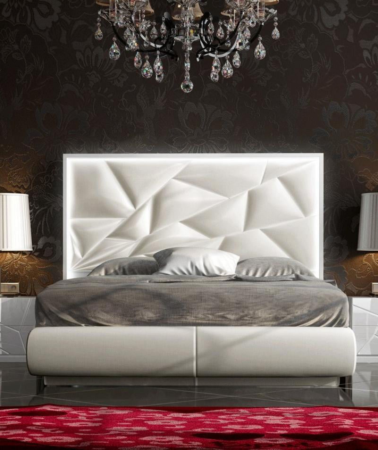 White Finish Futuristic King Size Bed Modern Made in Spain Soflex Kiu