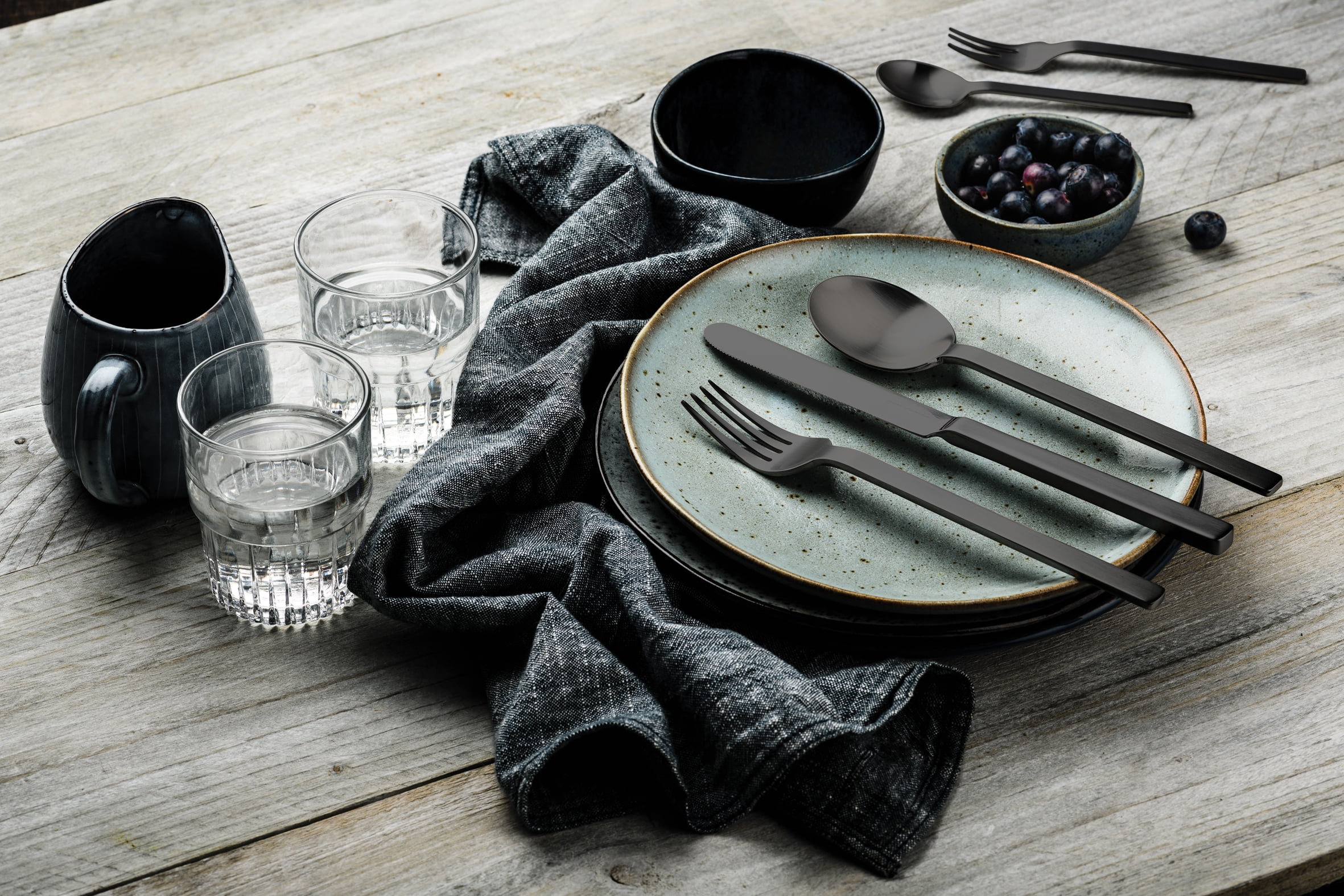 5 Pcs Place Setting STILE ICE ORO NERO