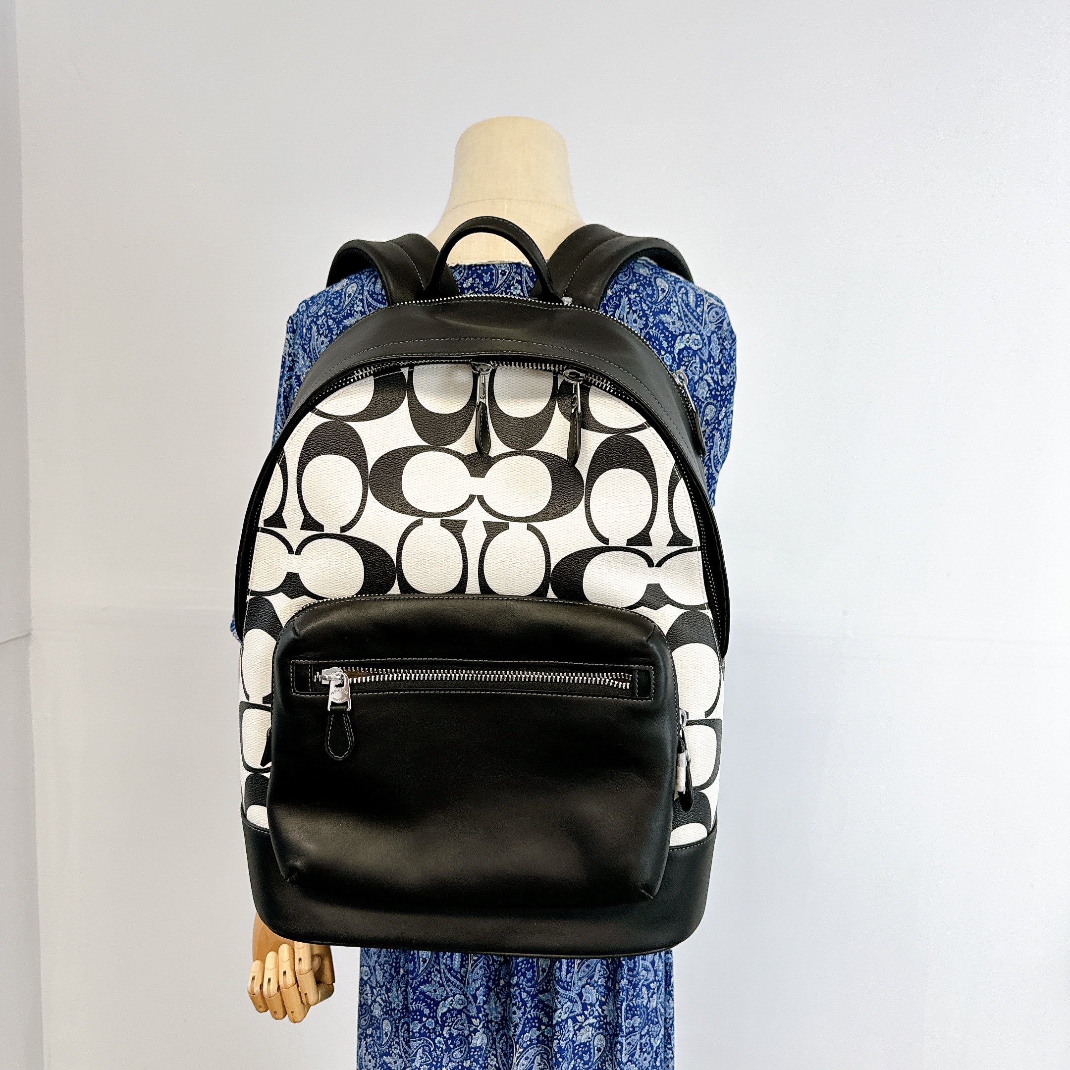 Coach CO920 West Backpack In Signature Canvas IN Chalk Black