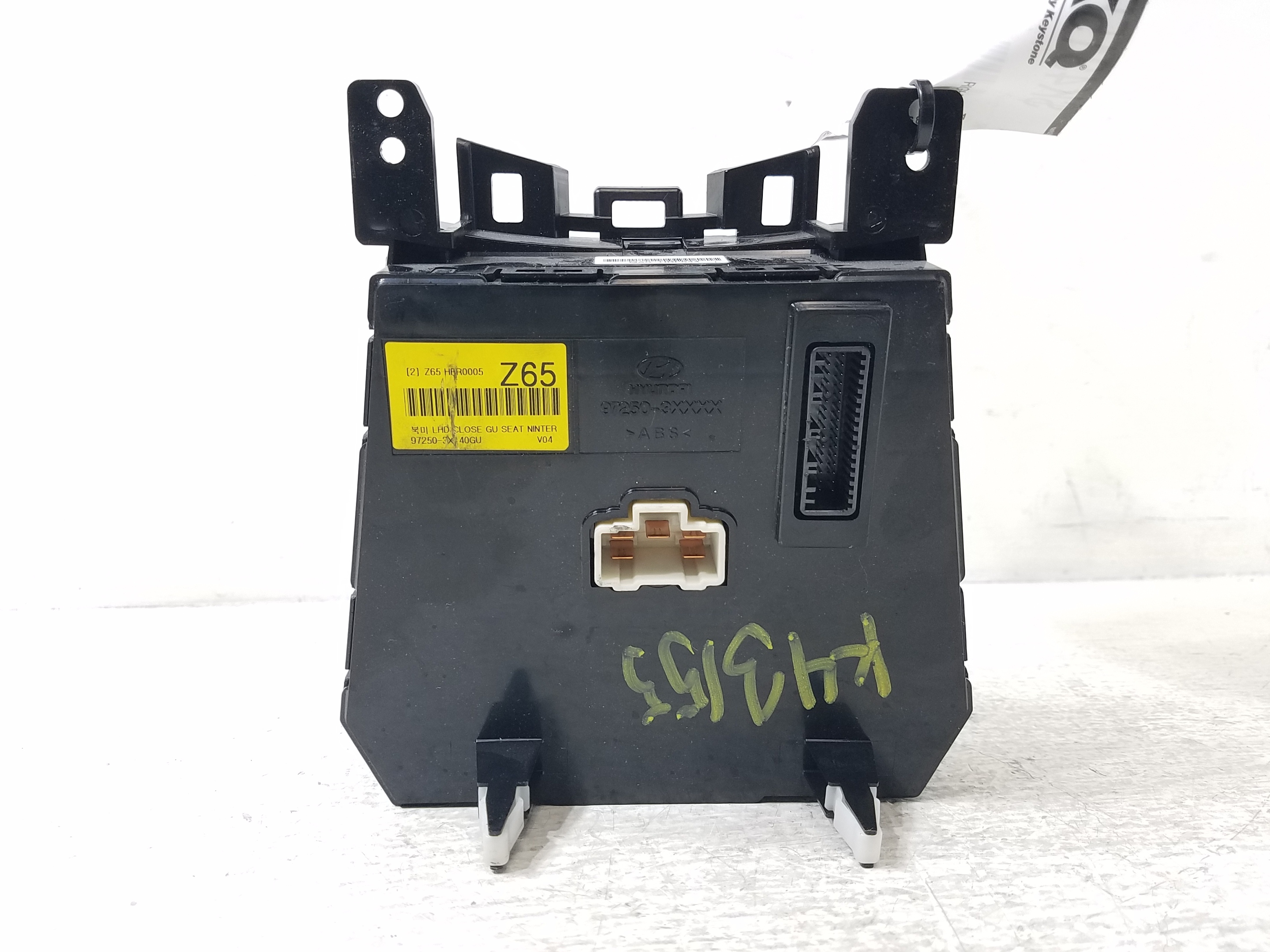 Pre-Owned 2011-2012 Hyundai Elantra A/C Heat Temperature Control Knobs OEM LKQ (Good)