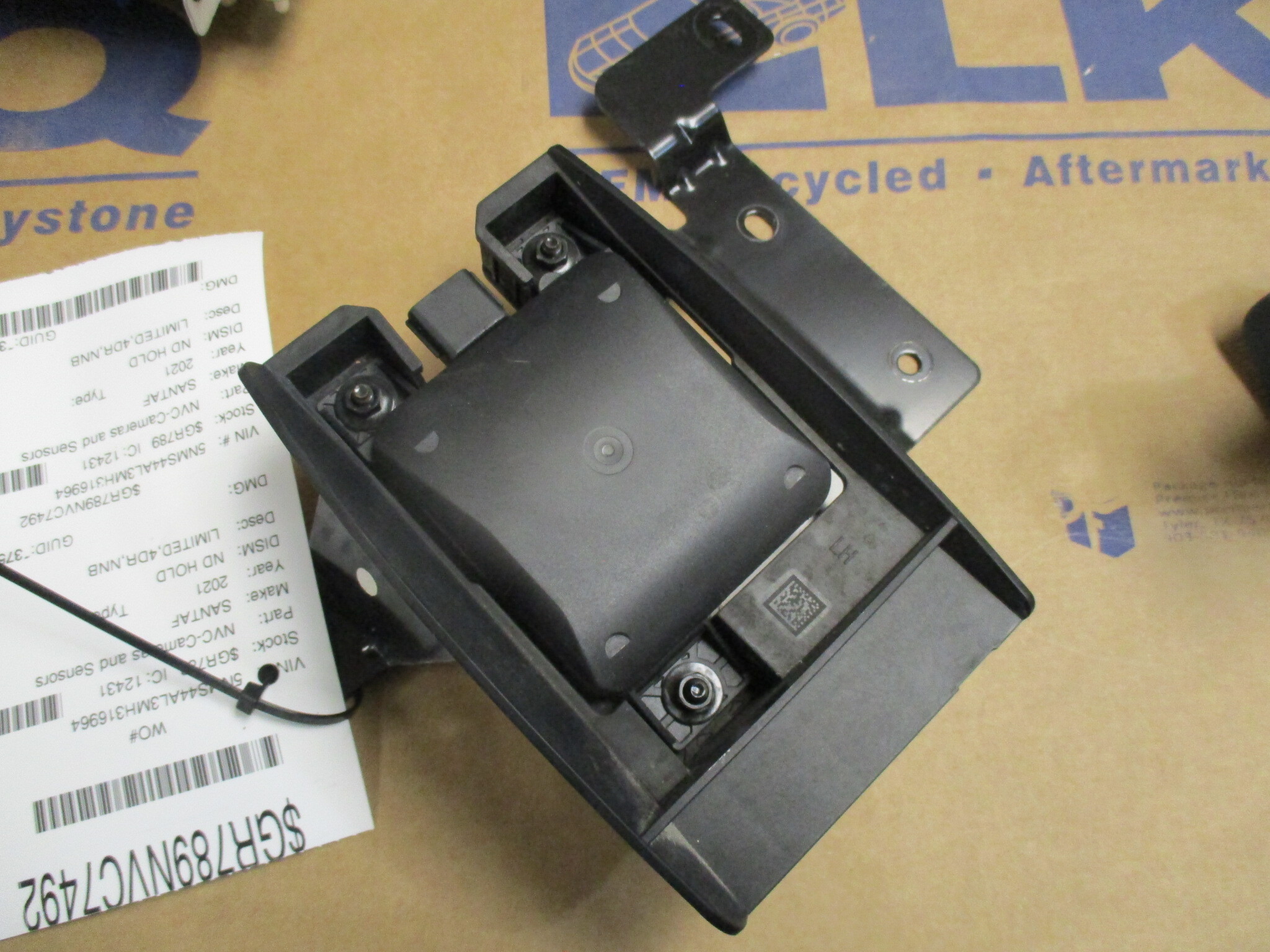 Pre-Owned 2021-2023 Hyundai Santa Fe Rear Driver LH Blind Spot Radar OEM (Good)