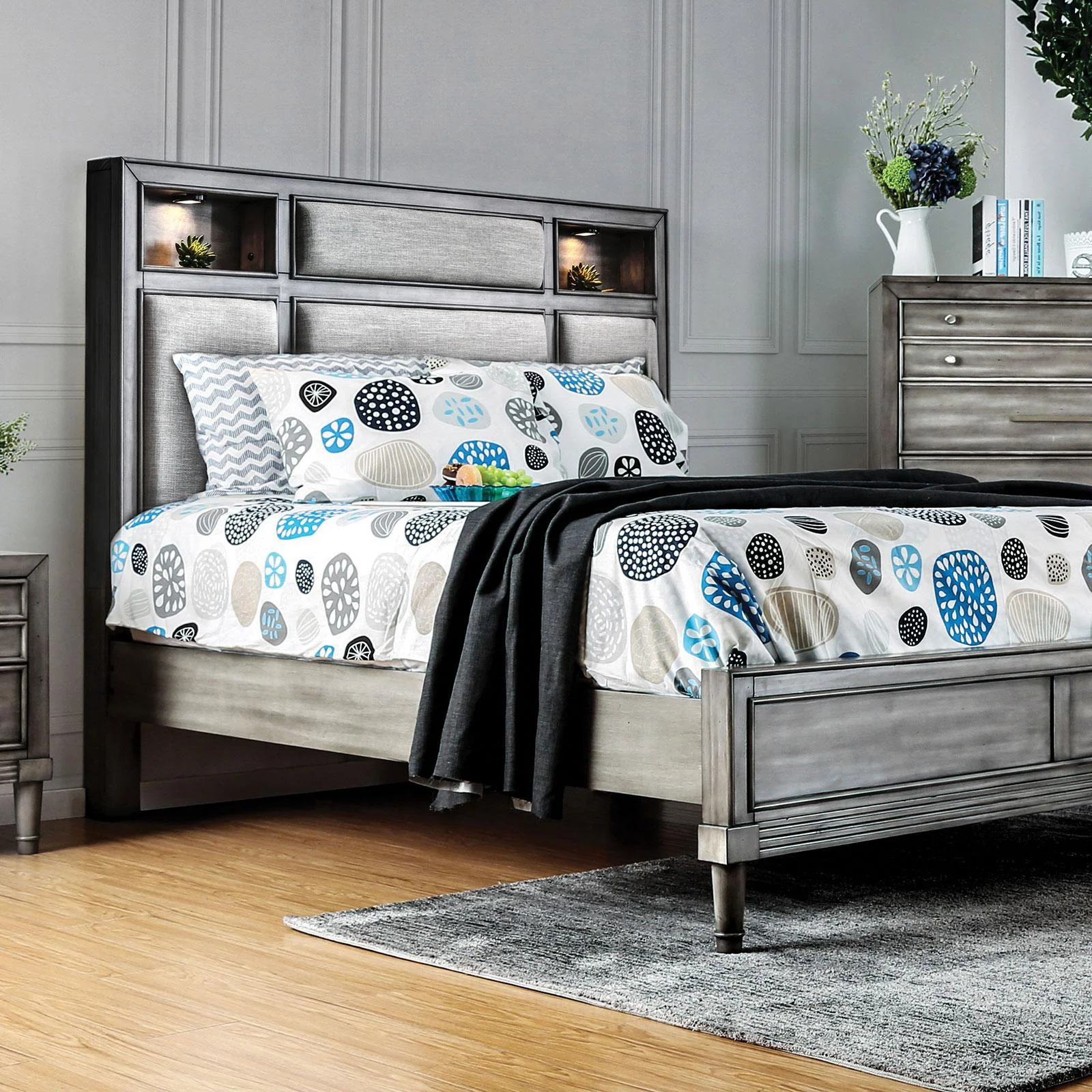 Gray Finish Wood/Fabric King Bedroom Set 5 Pcs Daphne Furniture of America