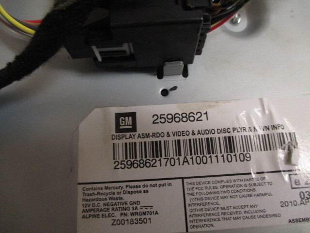 Pre-Owned 10 11 12 Cadillac SRX Dash Mount Pop Up Information Display Screen OEM LKQ (Good)