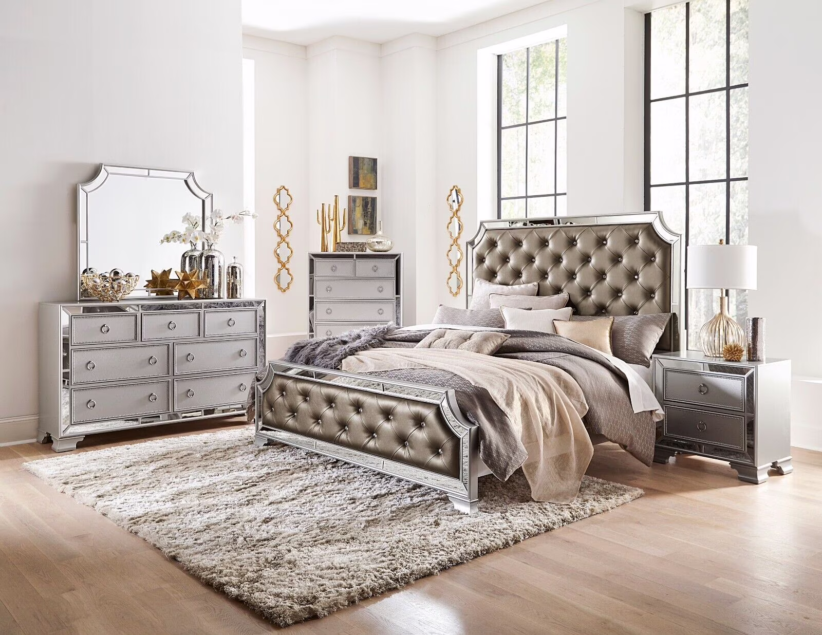 Glamorous Mirrored Framing 4pc Bedroom set Queen Bed Button-Tufted Silver Finish Nightstand Mirror Dresser
