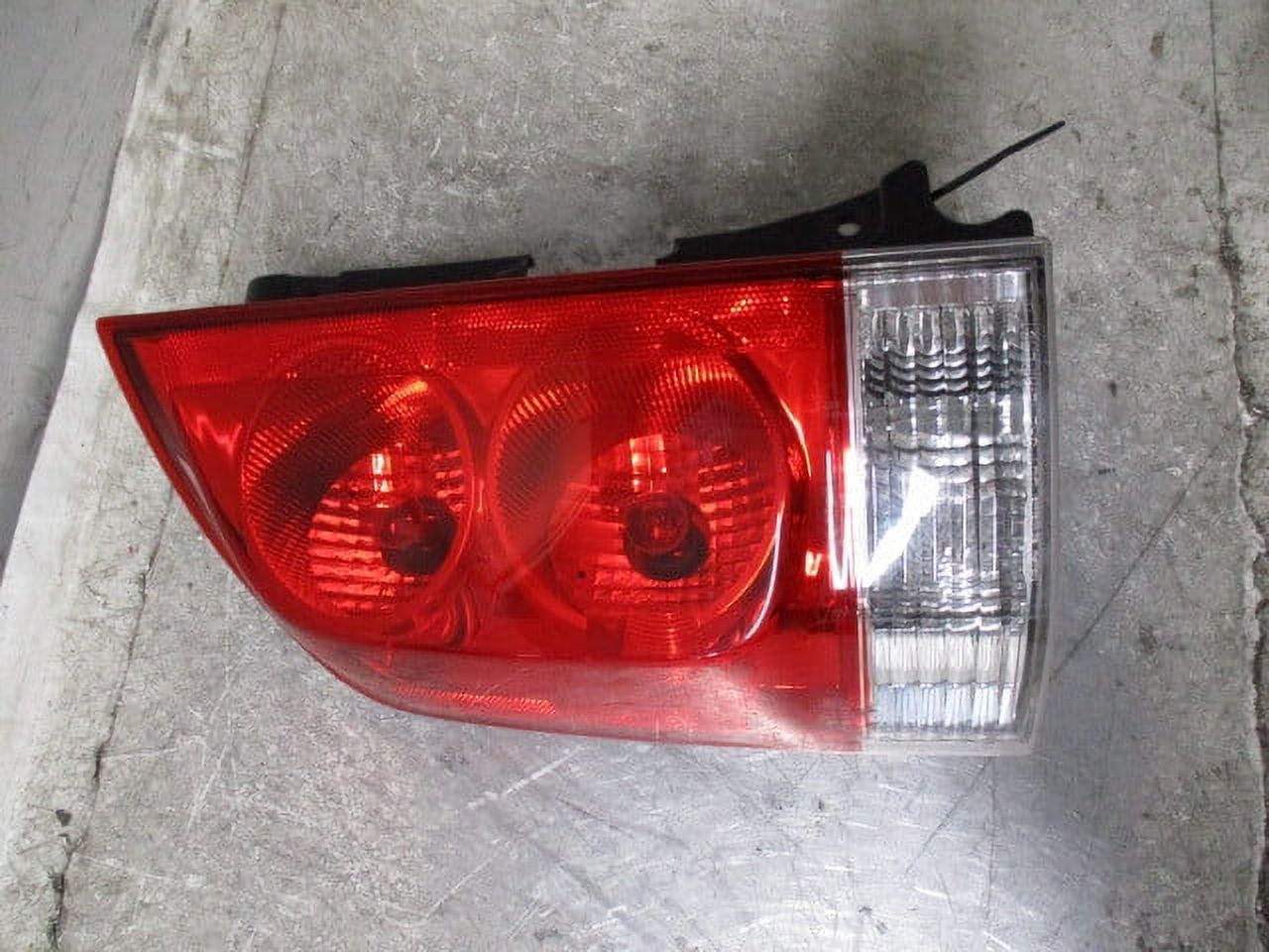 Pre-Owned 2006-2013 Nissan Armada Driver LH Tail Light Lamp OEM (Good)