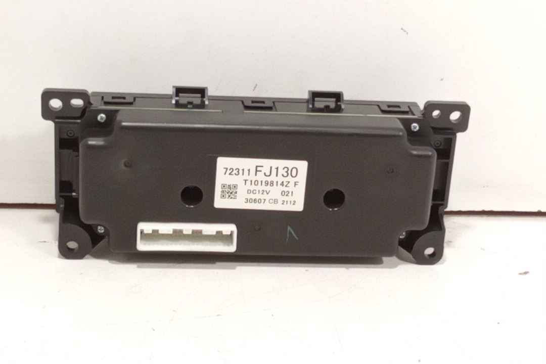 Pre-Owned 2012-2013 Subaru Impreza HVAC Temperature Control Unit OEM (Good)