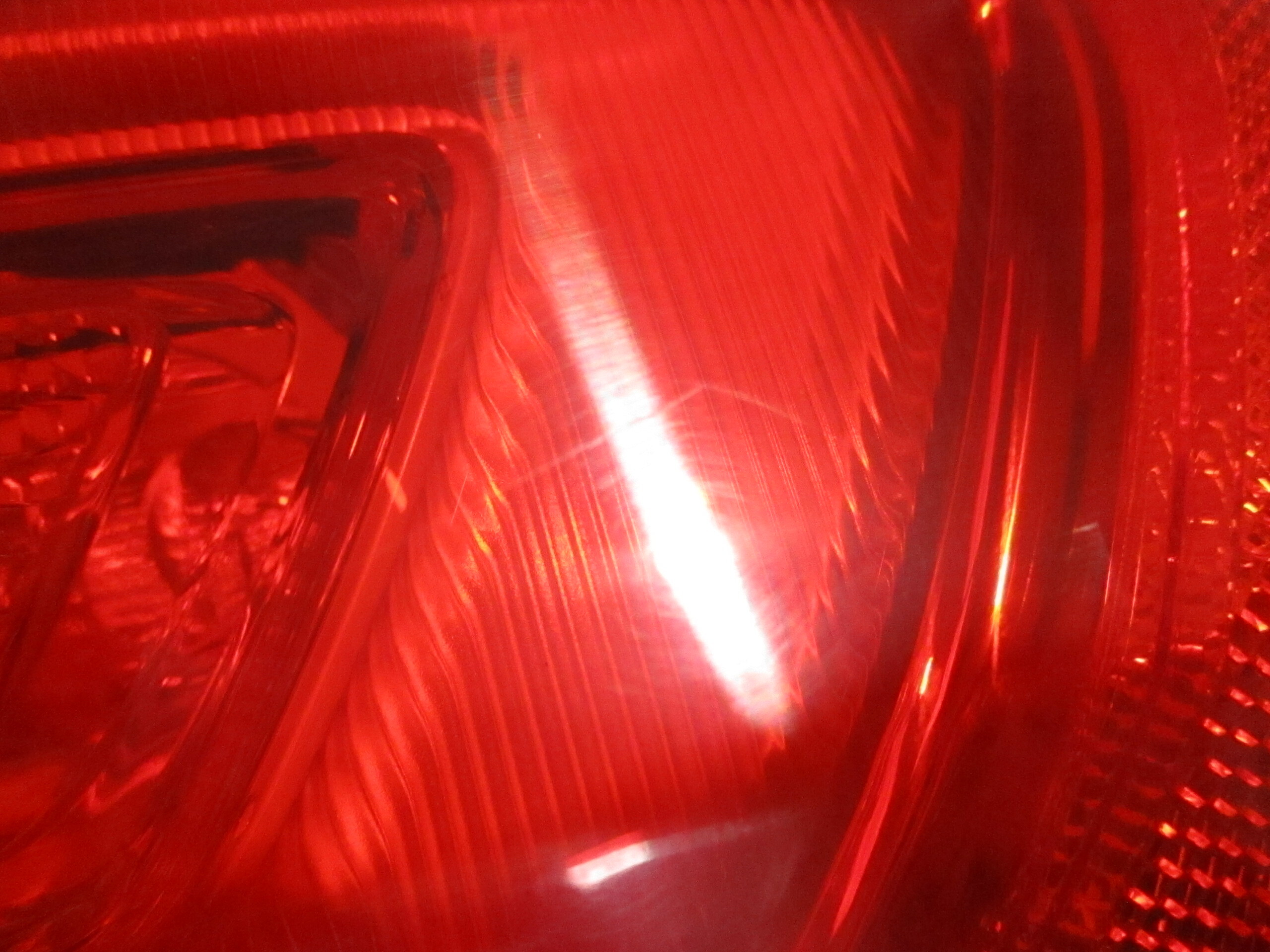 Pre-Owned 2015-2019 Jeep Grand Cherokee Passenger RH Tail Light Lamp OEM (Good)