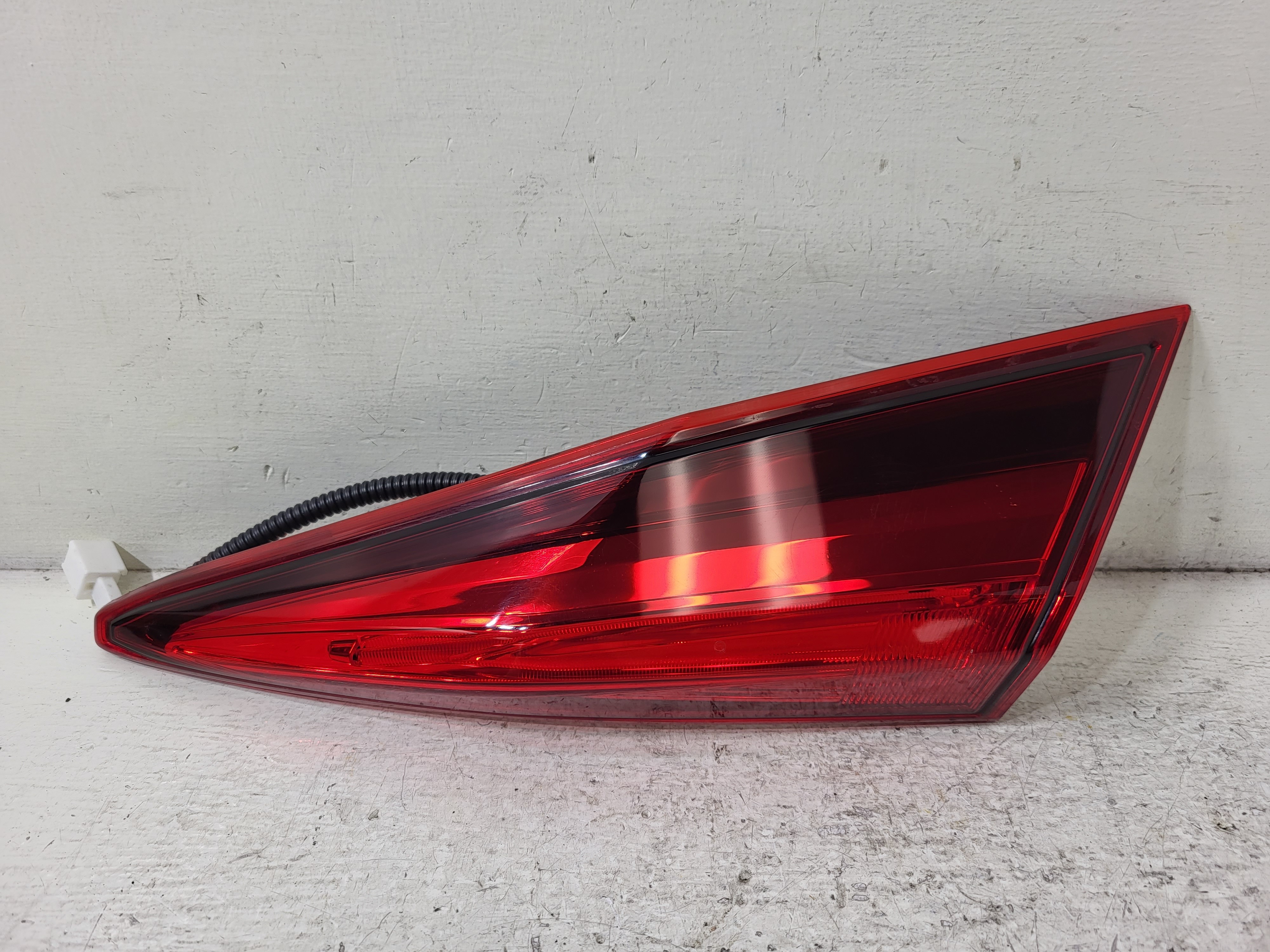 Pre-Owned 2016-2021 Honda Civic Decklid Mount Passenger RH Tail Light Lamp OEM LKQ (Good)