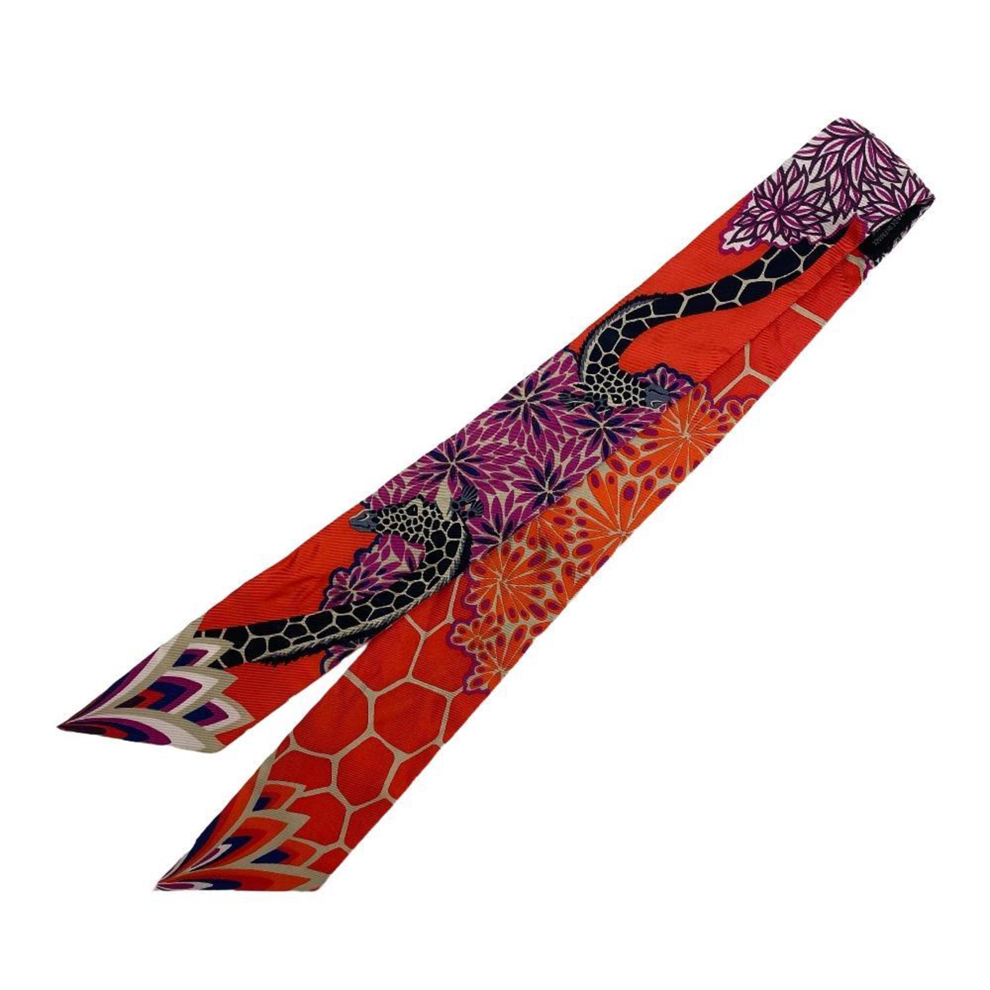 Pre-Owned HERMES THE THREE GRACES Three Graces Scarf Orange Ladies (Fair)