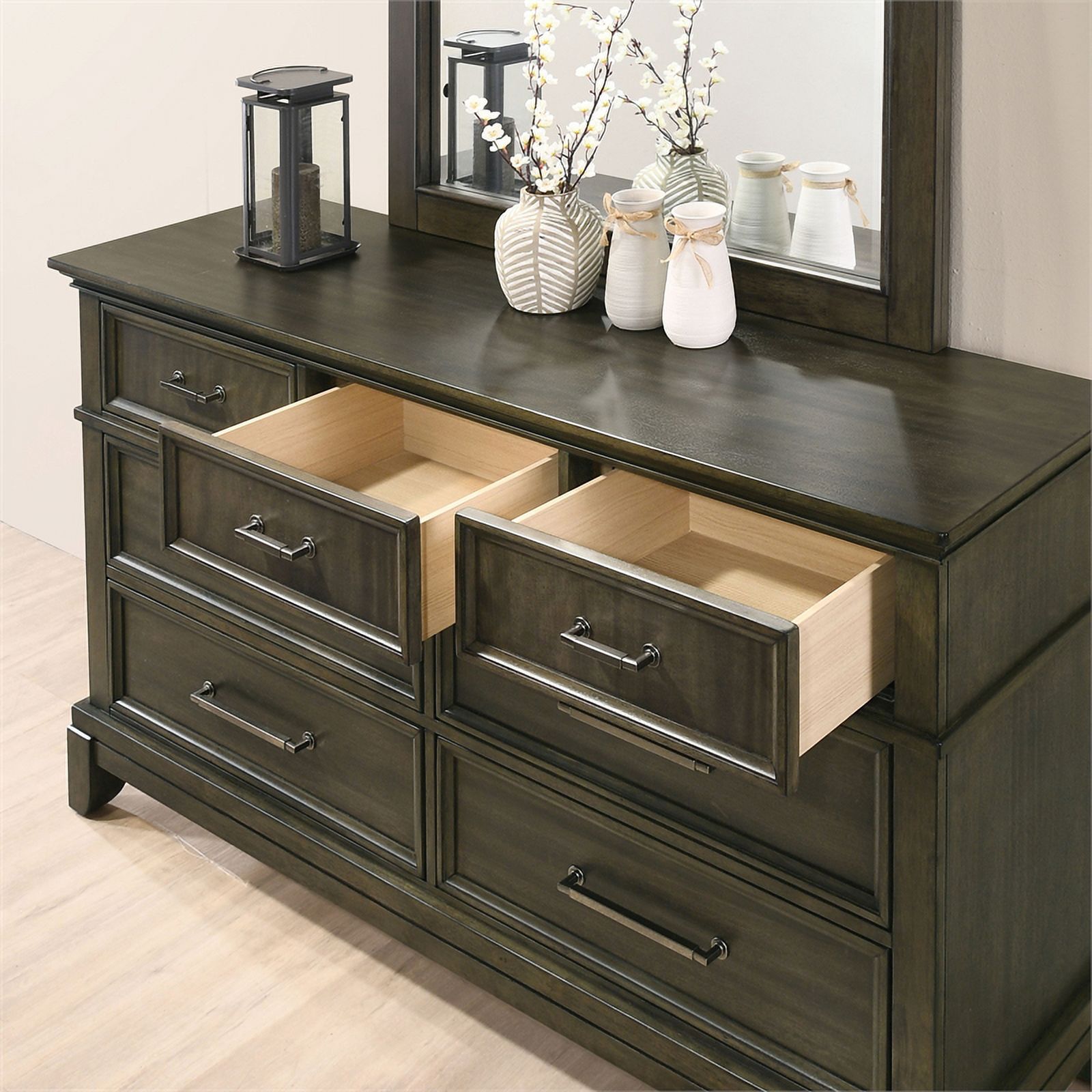 Furniture of America Parro Wood 7-Drawer Dresser with Mirror in Gray