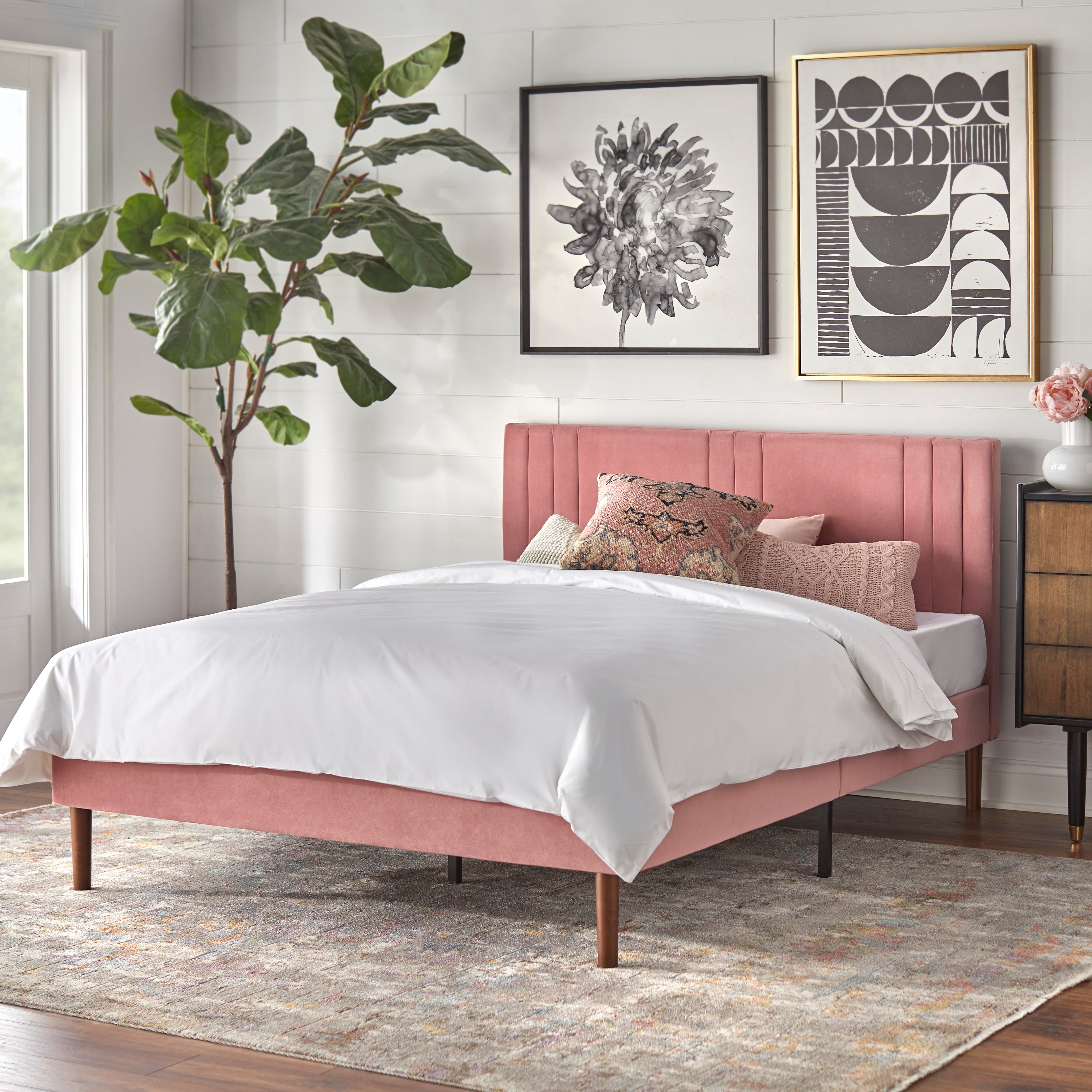 ANGELOHOME angelo:HOME Sven Upholstered Queen Platform Bed Pink Velvet
