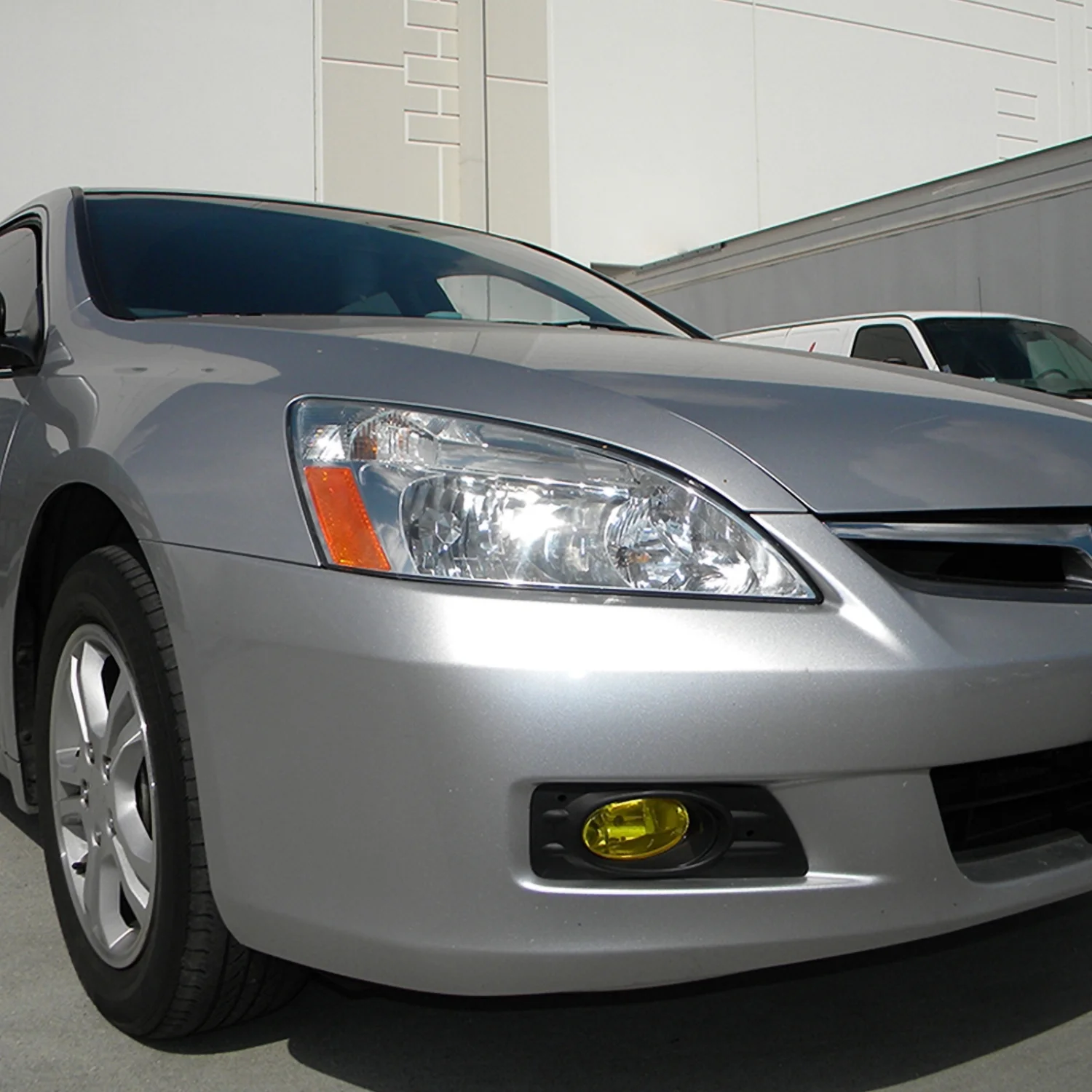 Spec-D Tuning Yellow Lens Fog Lights + H11 Bulbs Included Compatible with Honda Accord 4Dr 4D Sedan 2006-2007 L+R Pair Assembly