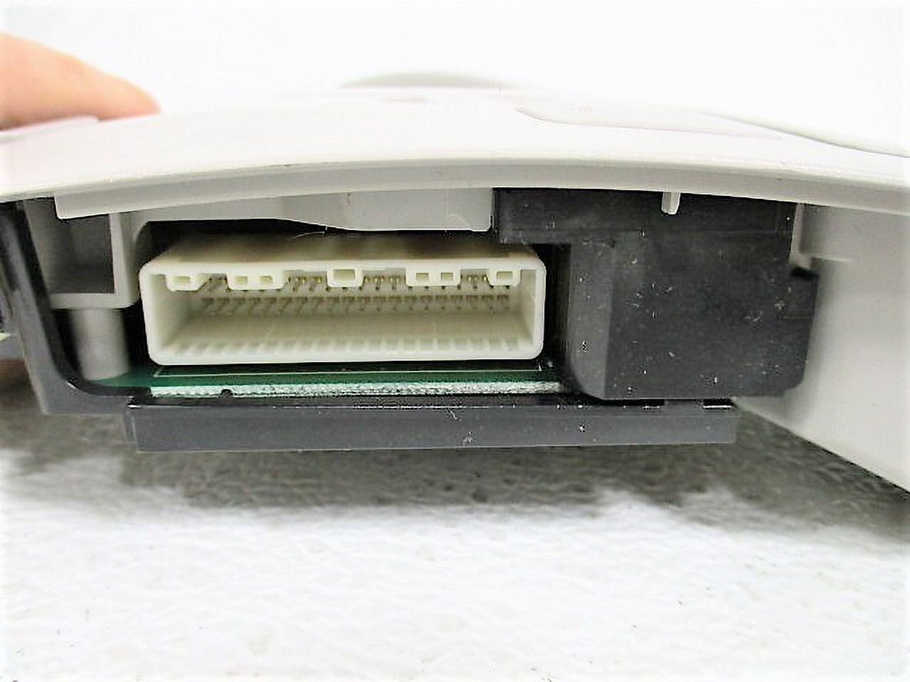 Pre-Owned 06 07 08 Lexus IS250 IS350 Gray Overhead Roof Lamp Console w/ Sunroof OEM LKQ (Good)