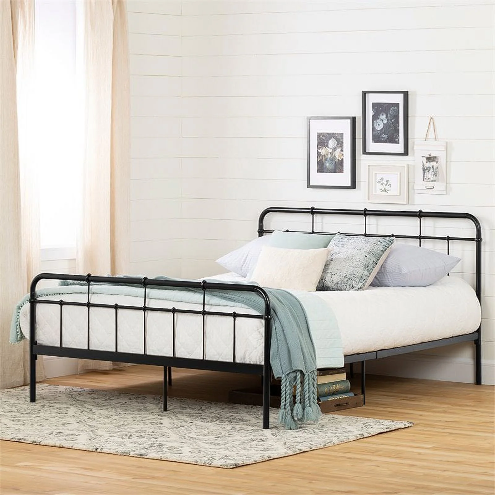 Pemberly Row Industrial Queen Metal Spindle Bed in Black