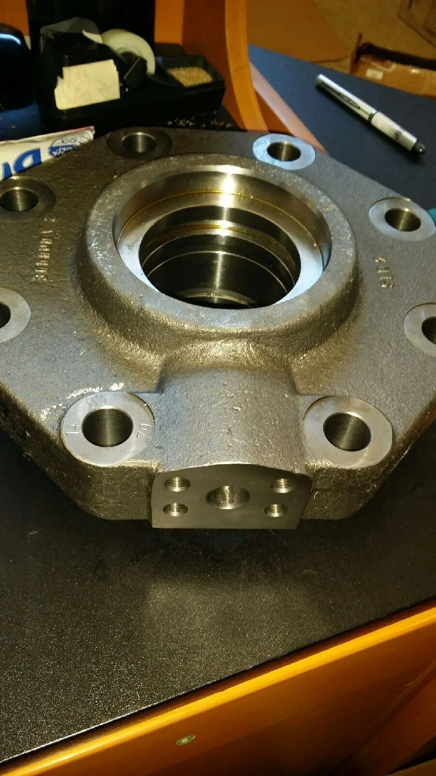 CATERPILLAR CAT PART 191-3683, PUMP HEAD BRAND NEW