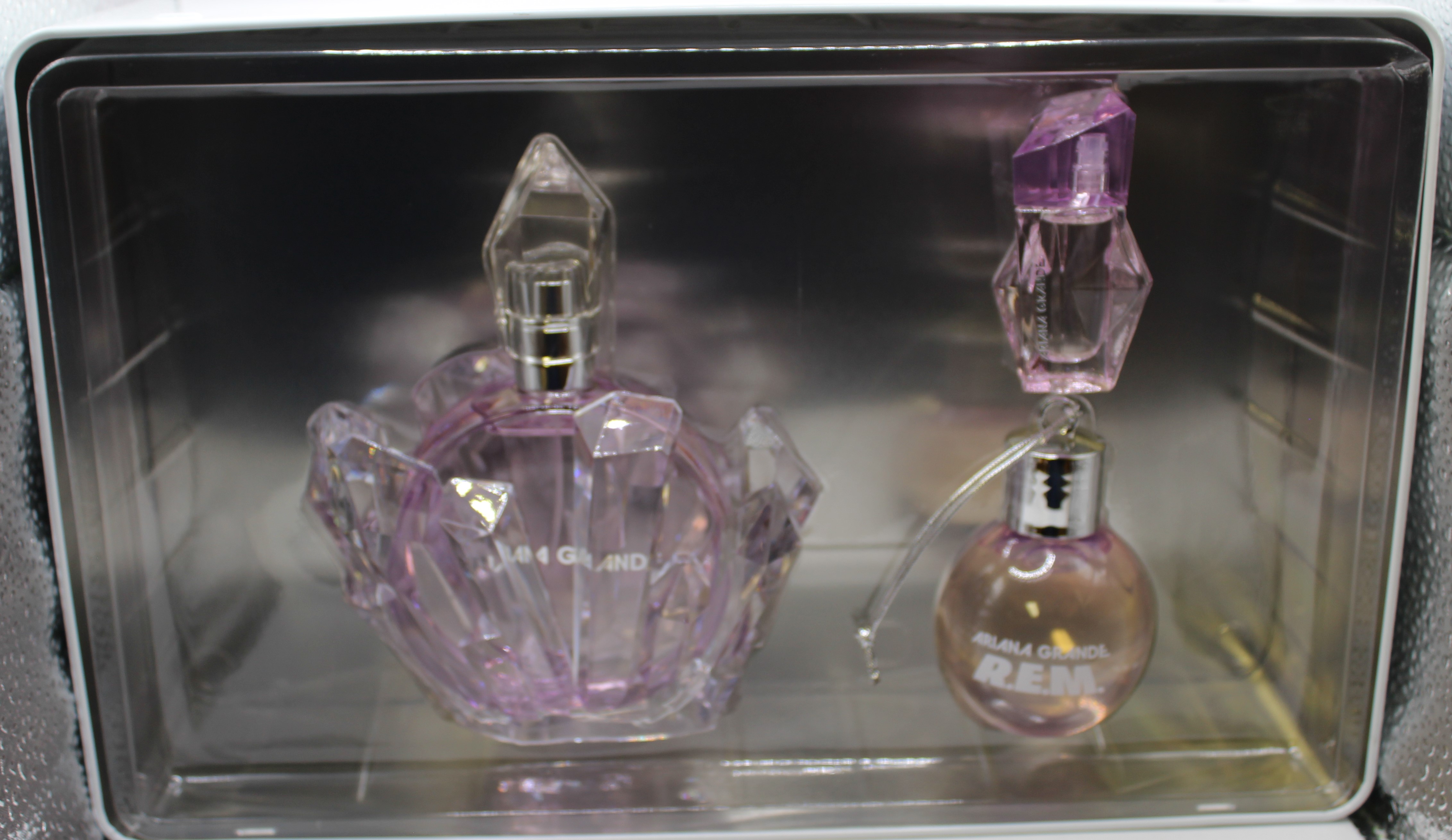 Ariana Grande R.E.M. 3 pcs Eau De Parfum Gift Set For Women
