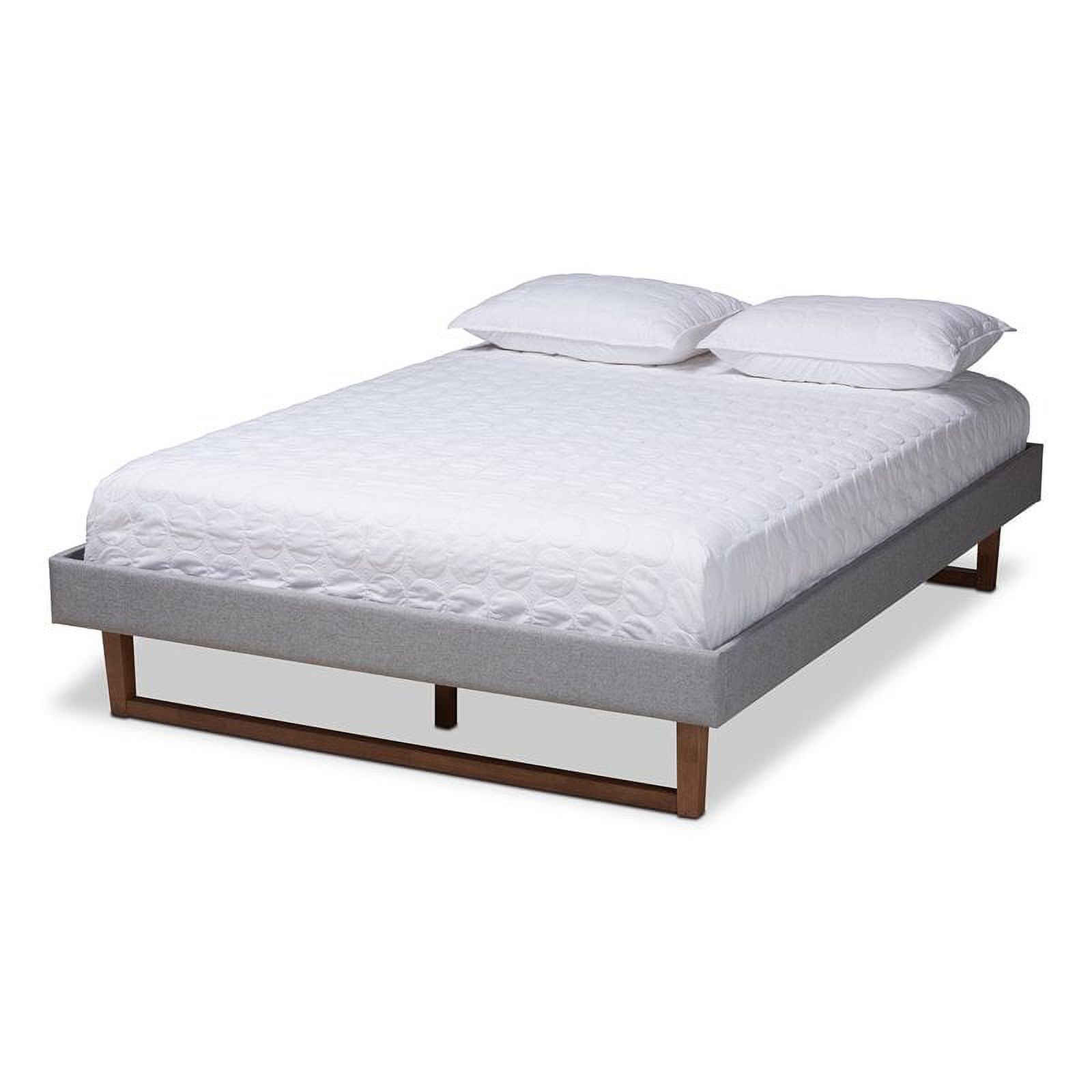 Allora Mid-Century Wood and Fabric King Platform Bed in Light Gray