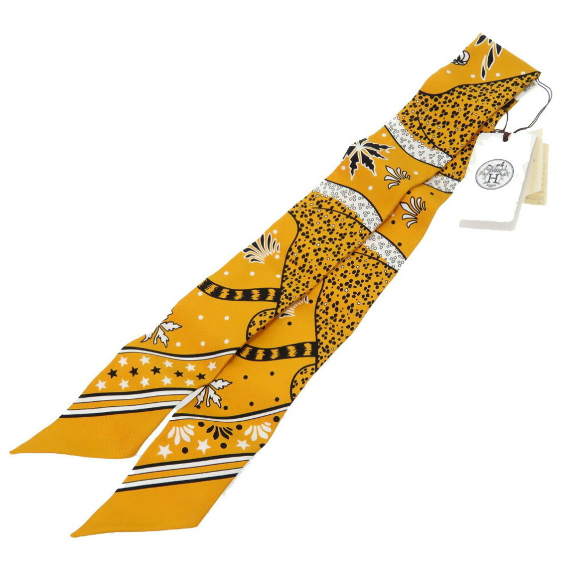 Pre-Owned Hermes LES LEOPARDS Leopard Silk Yellow Scarf Muffler 0060 HERMES (Like New)