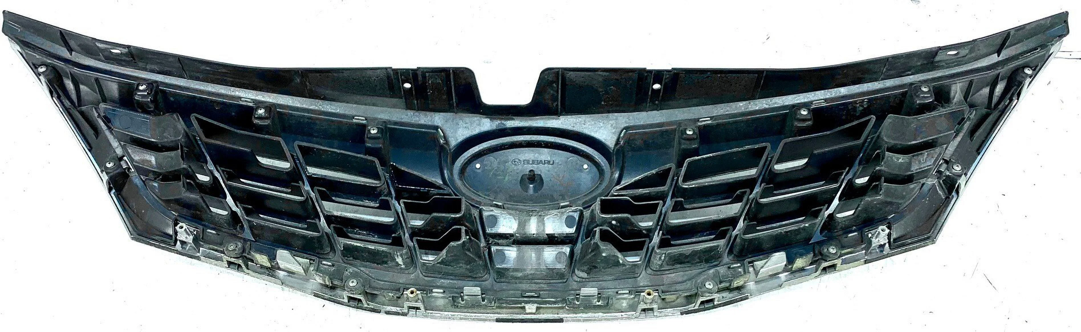 Pre-Owned 2008-2009 Subaru Impreza Grill Assembly Front Upper OEM (Good)