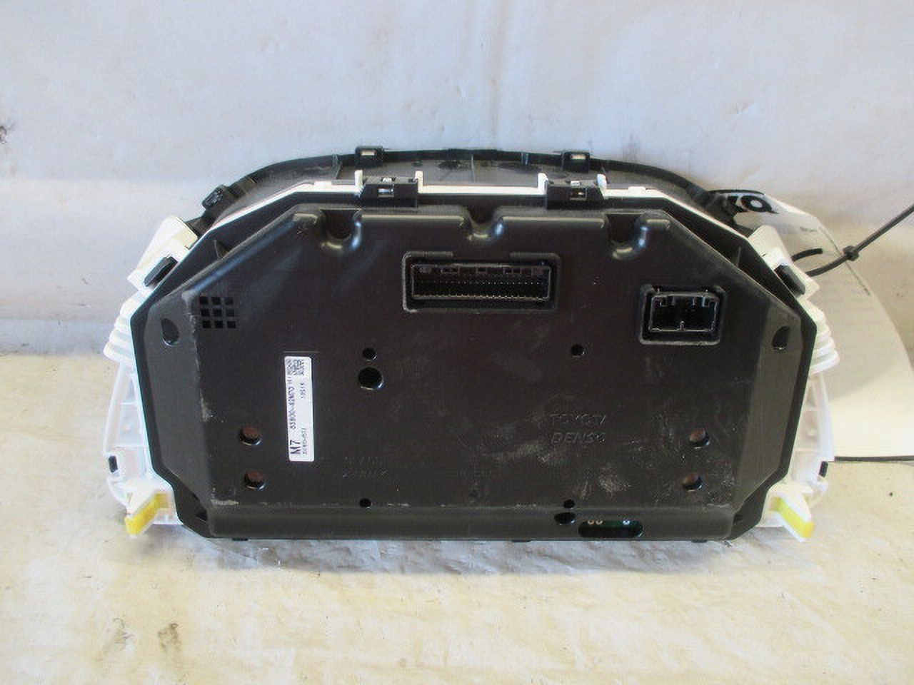 Pre-Owned 2016 Toyota Rav4 Speedometer Speedo Cluster 35K OEM (Good)