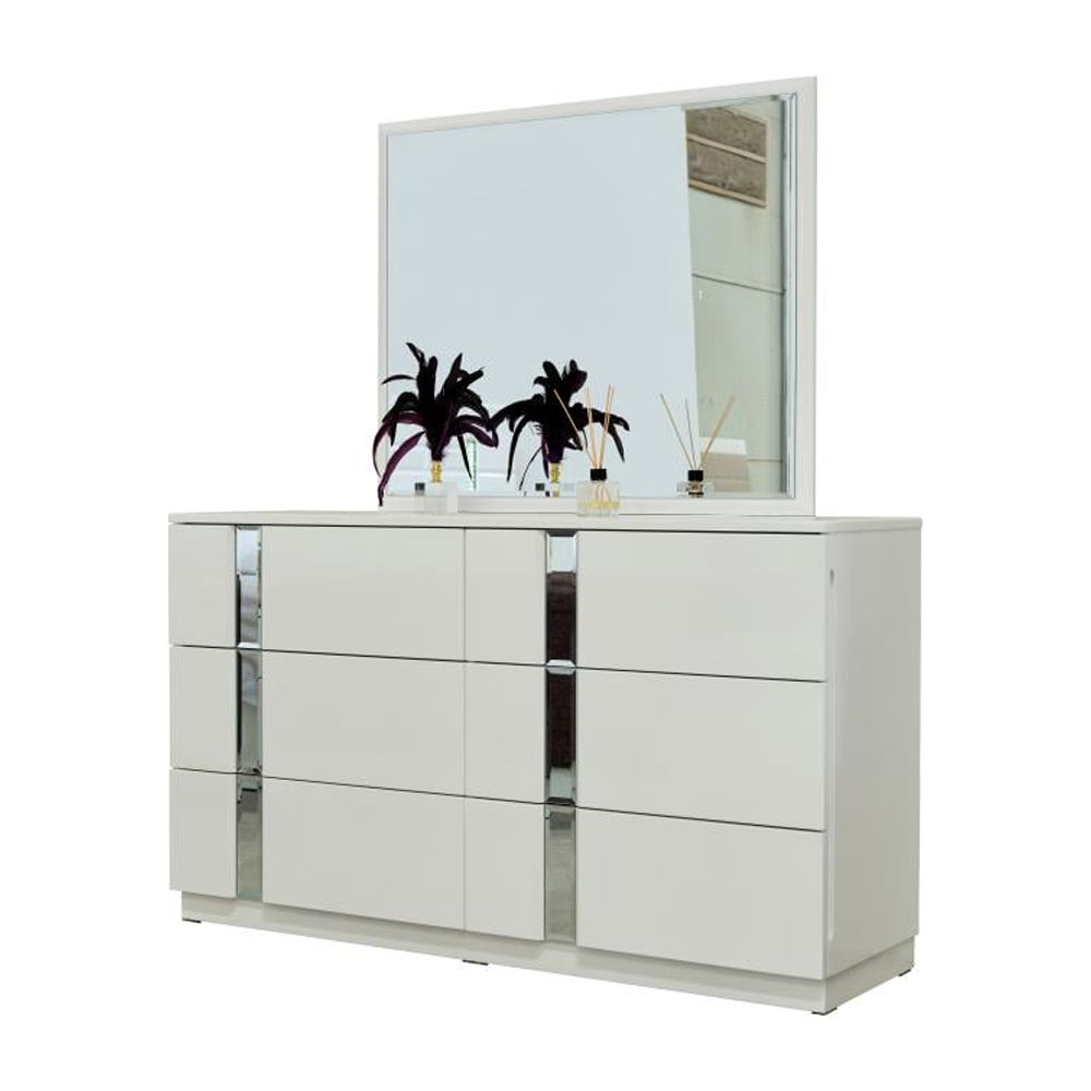 Furnia Sienna Dresser with Mirror