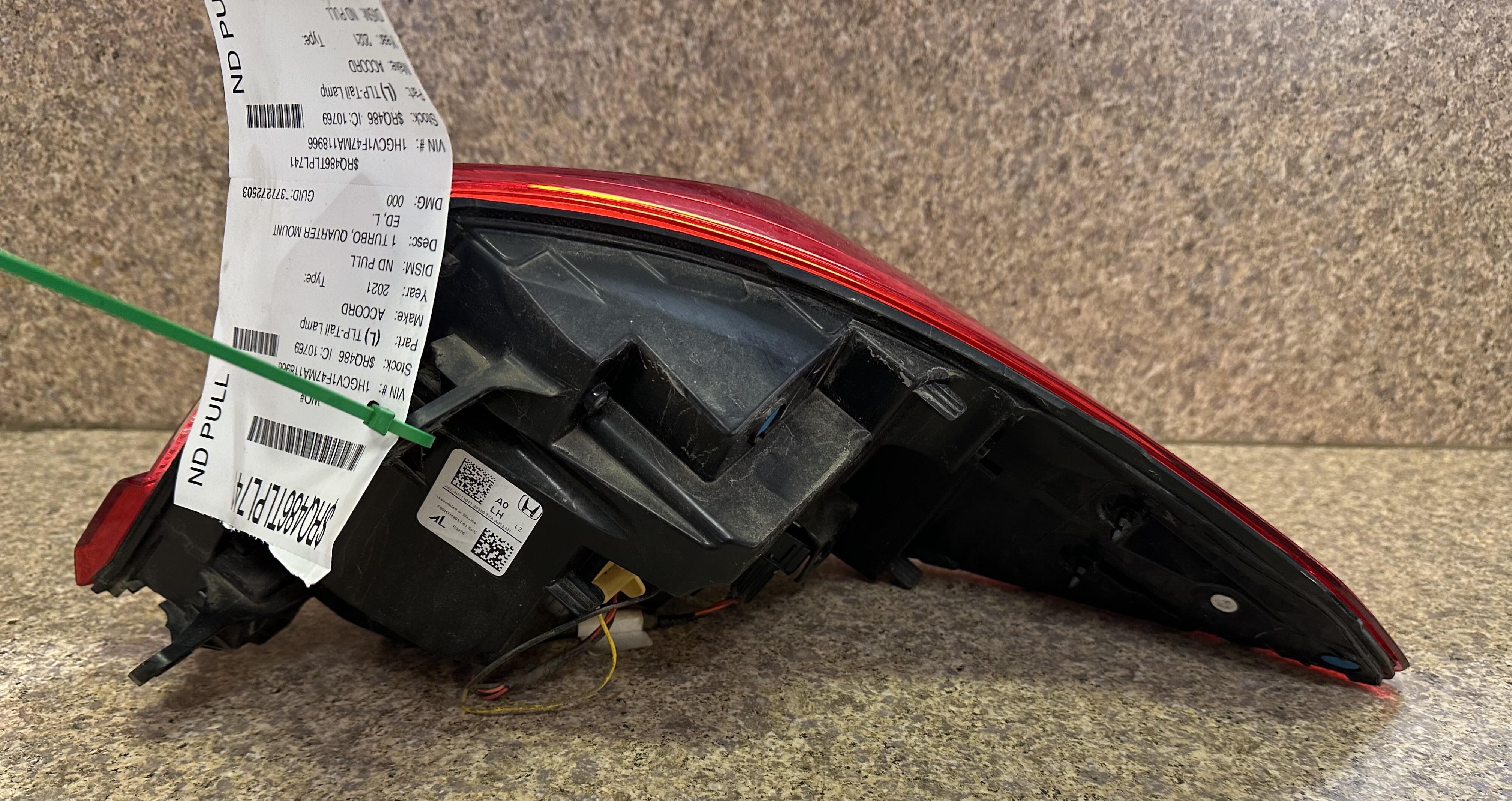 Pre-Owned 18-22 Honda Accord LH Driver Tail Light Lamp Quarter Mounted OEM LKQ (Good)