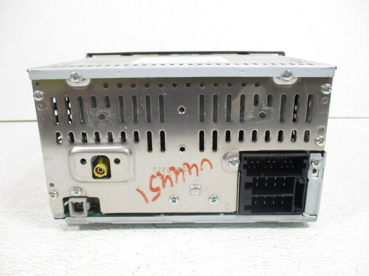 Pre-Owned 10 11 12 Hyundai Santa Fe MP3 CD Bluetooth Satellite Radio Receiver OEM LKQ (Good)