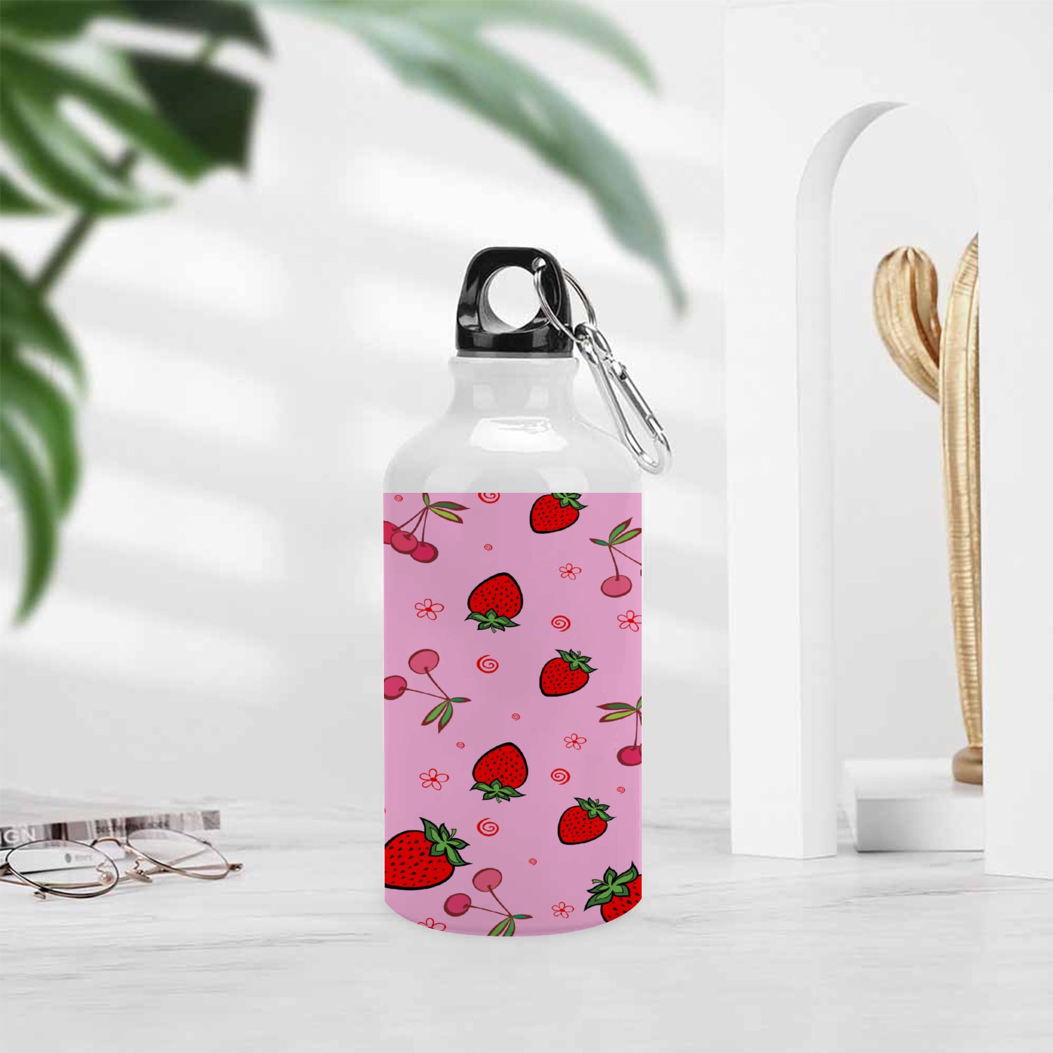 GZHJMY Sports Water Bottles, Red Strawberry Pink Background Large Capacity Aluminium Portable Leakproof Lightweight Drink Bottles for Fitness and Outdoor Enthusiasts