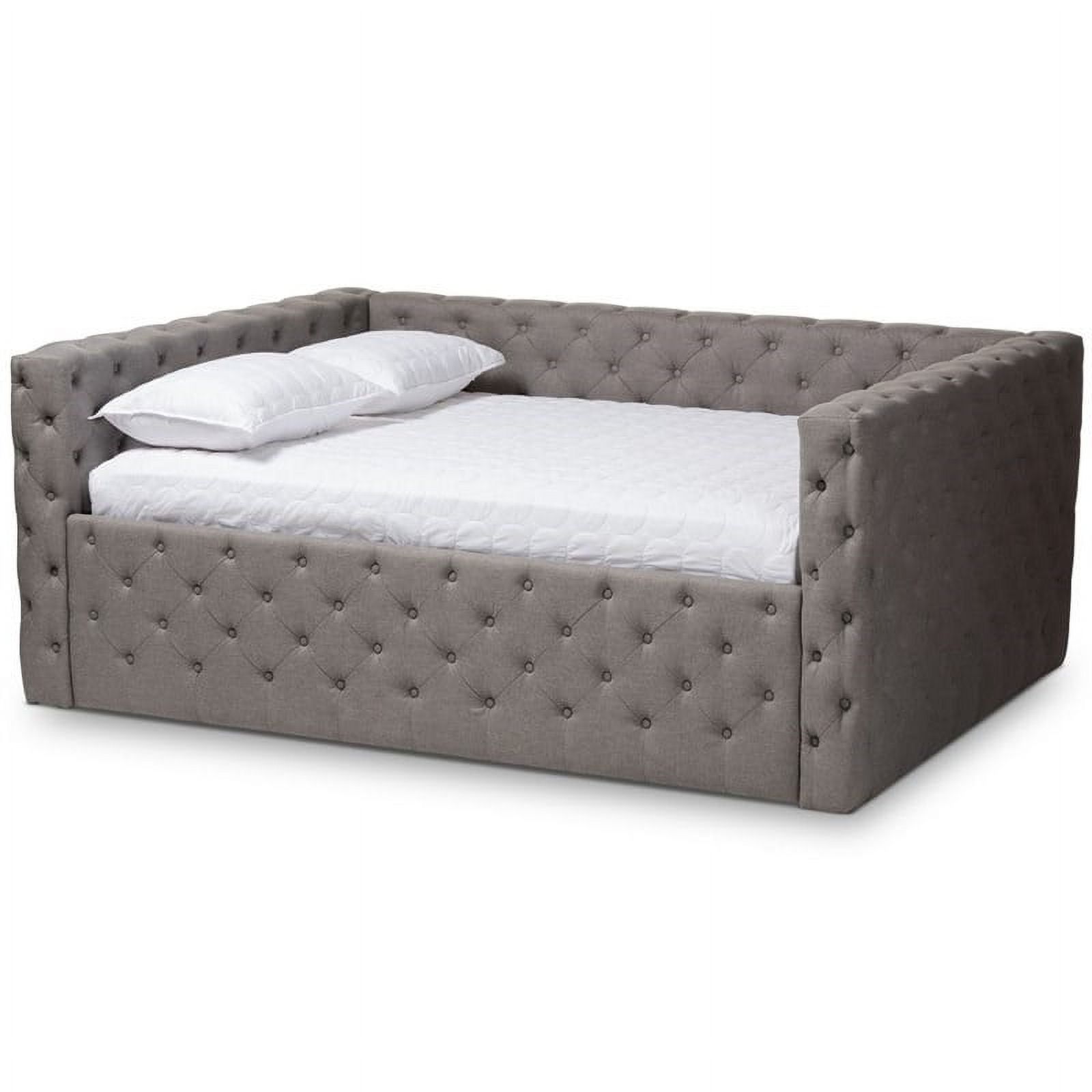 Bowery Hill Contemporary Tufted Full Daybed in Grey