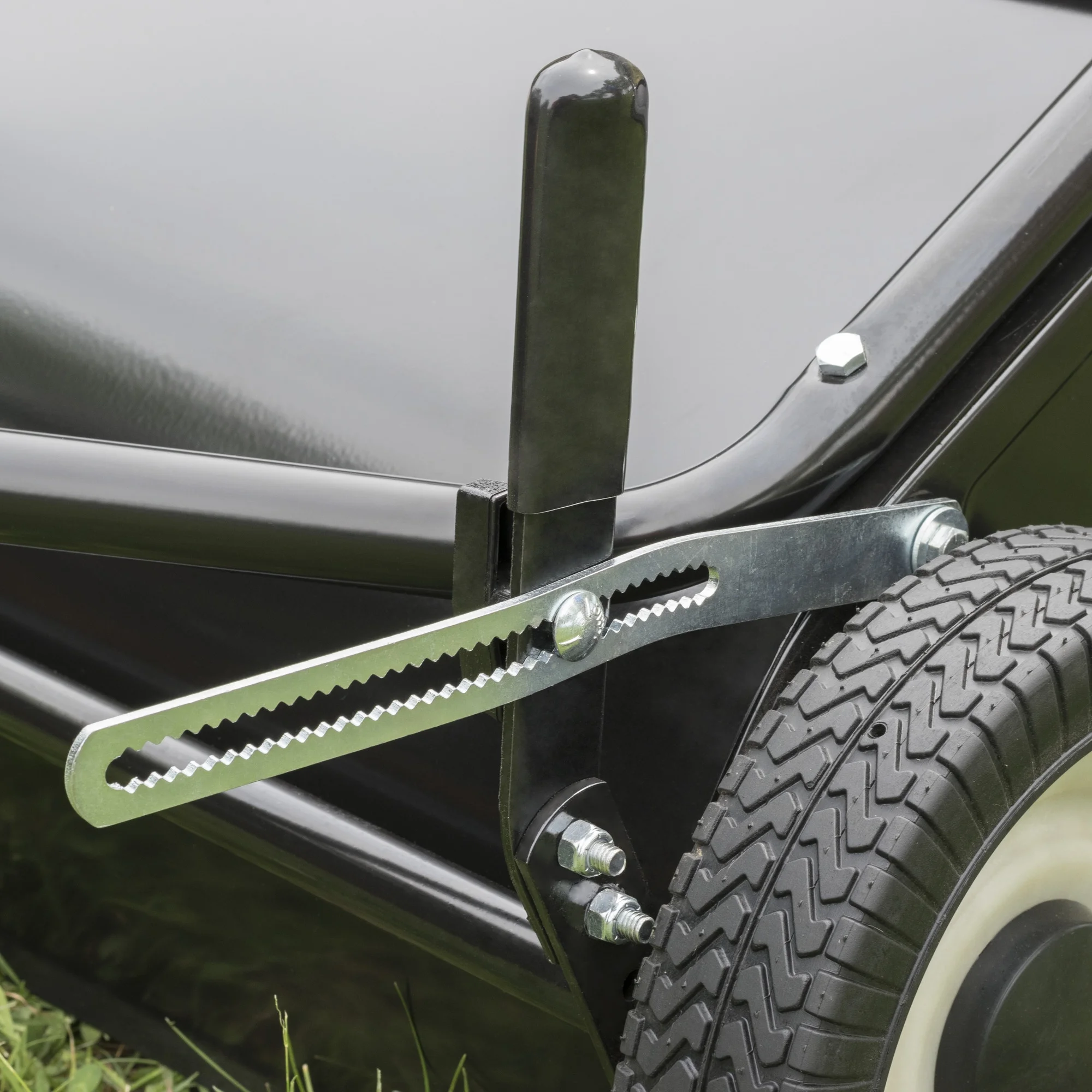 Agri-Fab, Inc. 26 Cu.Ft. Capacity Tow Behind Lawn Sweeper Model #45-0546