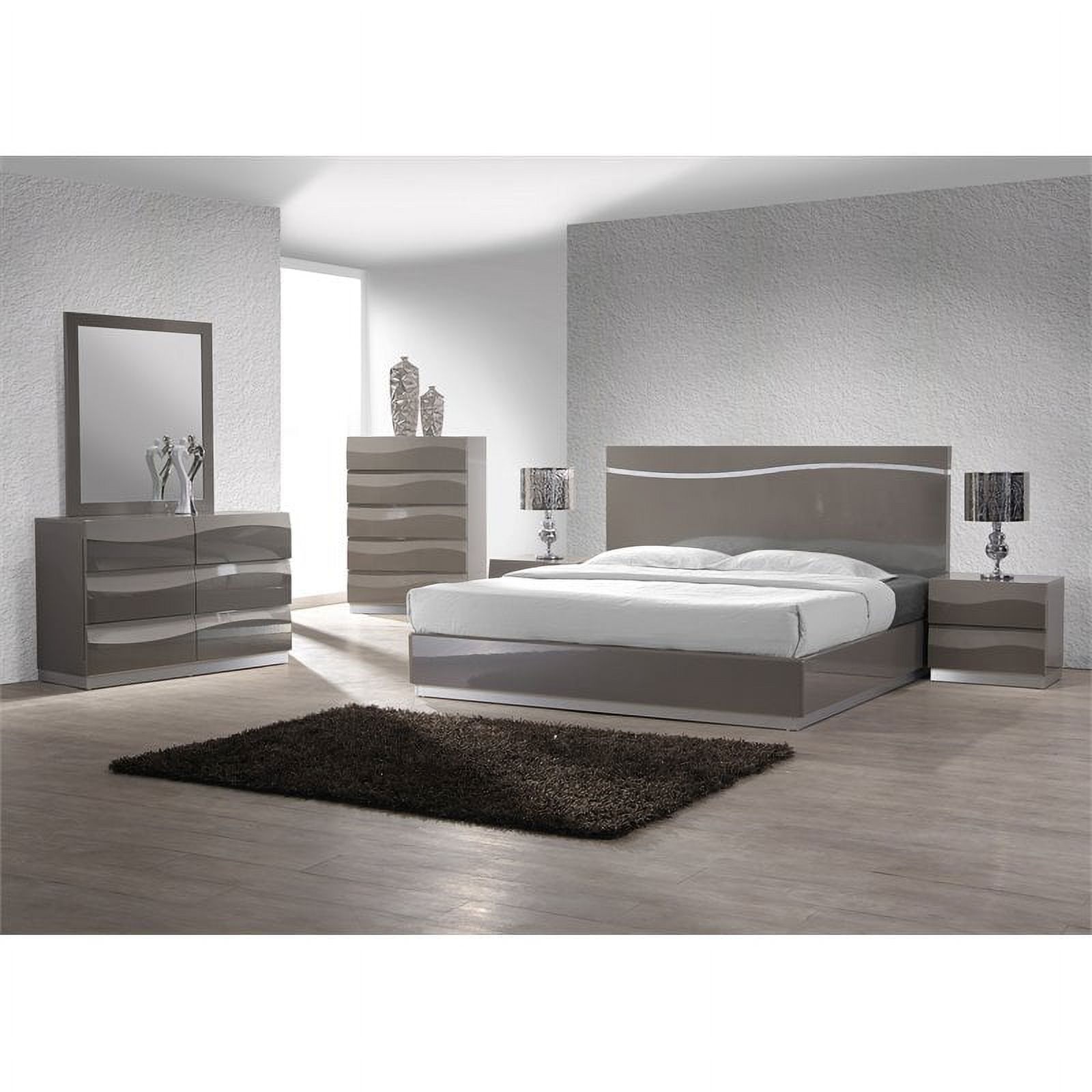 Milan Dayton Contemporary MDF Wood King Bedroom Set in Gloss Gray
