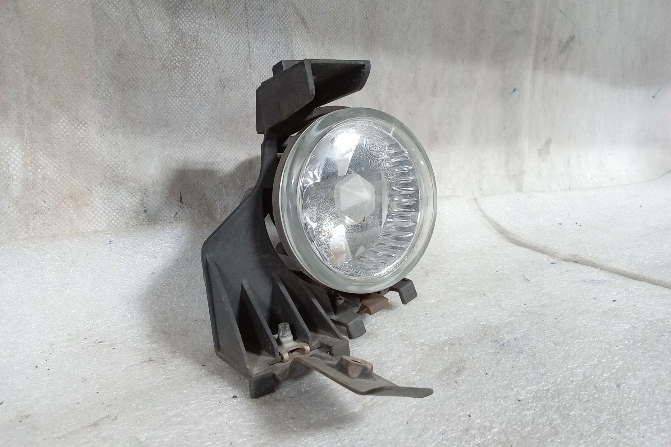Pre-Owned 2011 Subaru Impreza Driver Side Bumper Mounted Fog Driving Lamp OEM LKQ (Good)