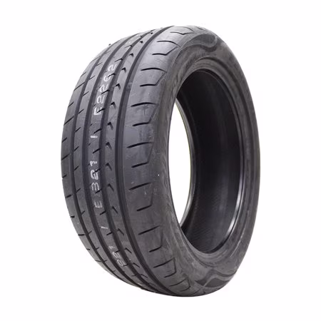 Federal Evoluzion ST-1 255/40R20 101 Y Tire Fits: 2021-23 Tesla Y Long Range, 2022-23 Volkswagen Tiguan Highline R-Line
