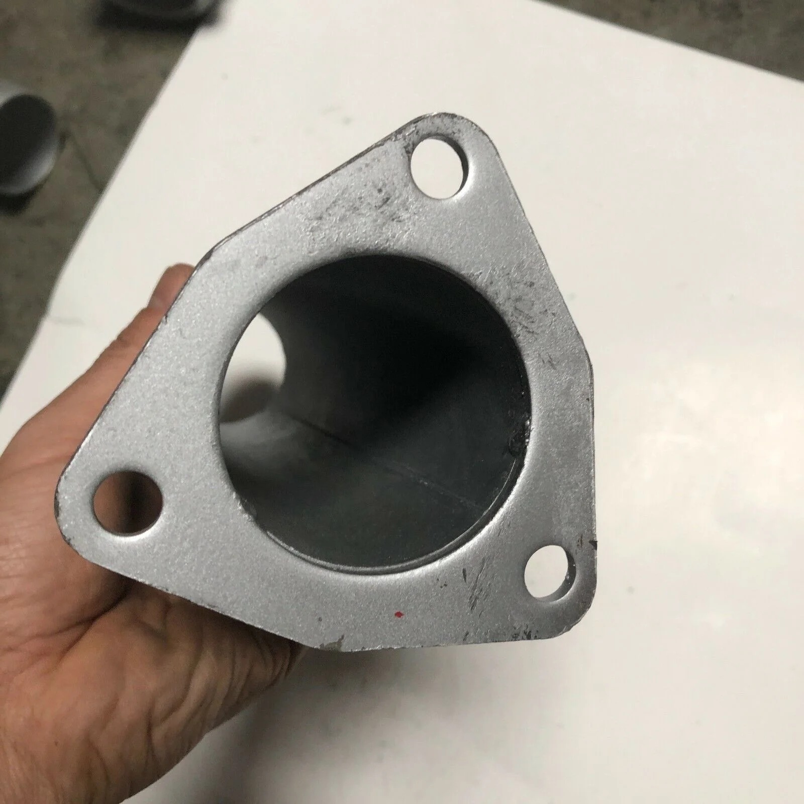 6D31 ENGINE PIPE EXHAUST ,MUFFLER TUBE FITS SK200 MARK V SK200-5 YN12P01022P1