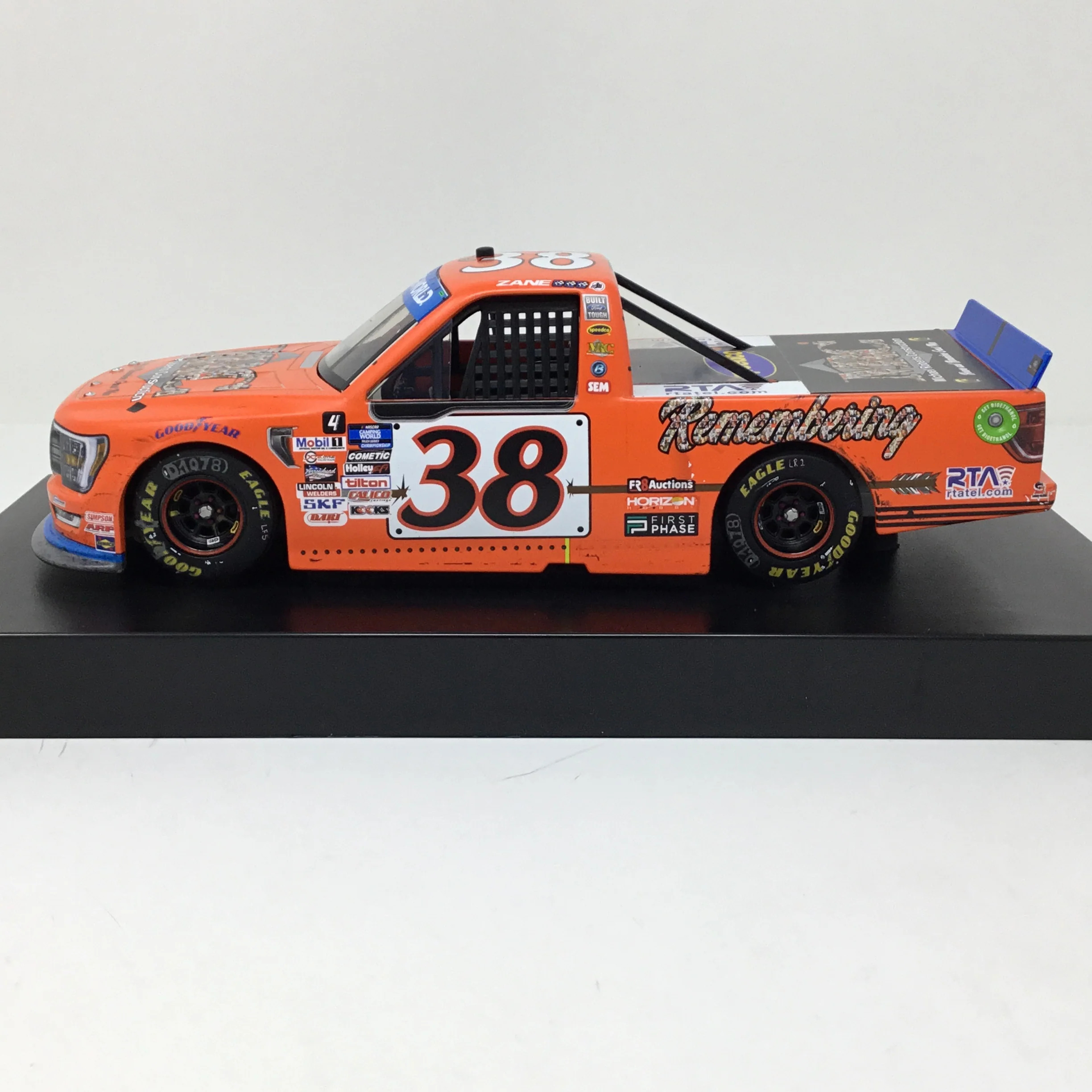 Zane Smith 2022 Michael Roberts Construction Phoenix Race Win 1:24 Diecast