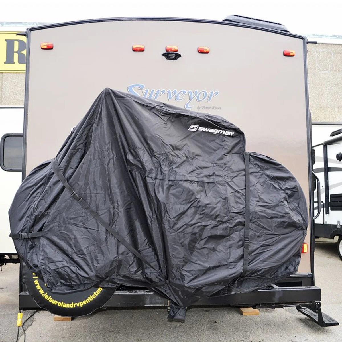 Swagman 82006 Black Horizontal 2 Bike RV Hitch Mount Cover Bag