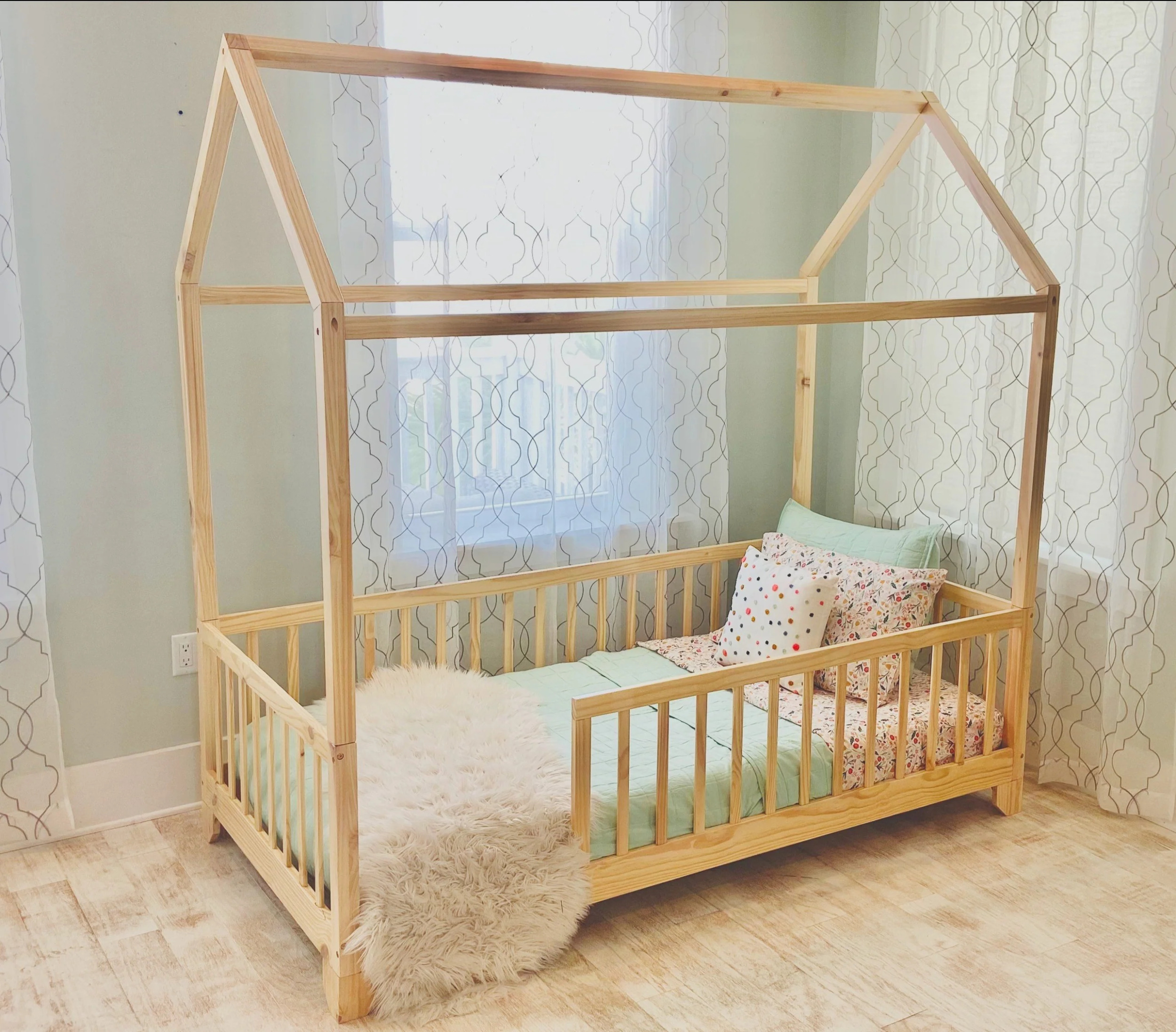 Custom Kids Furniture Aiden Toddler House Bed with Rails