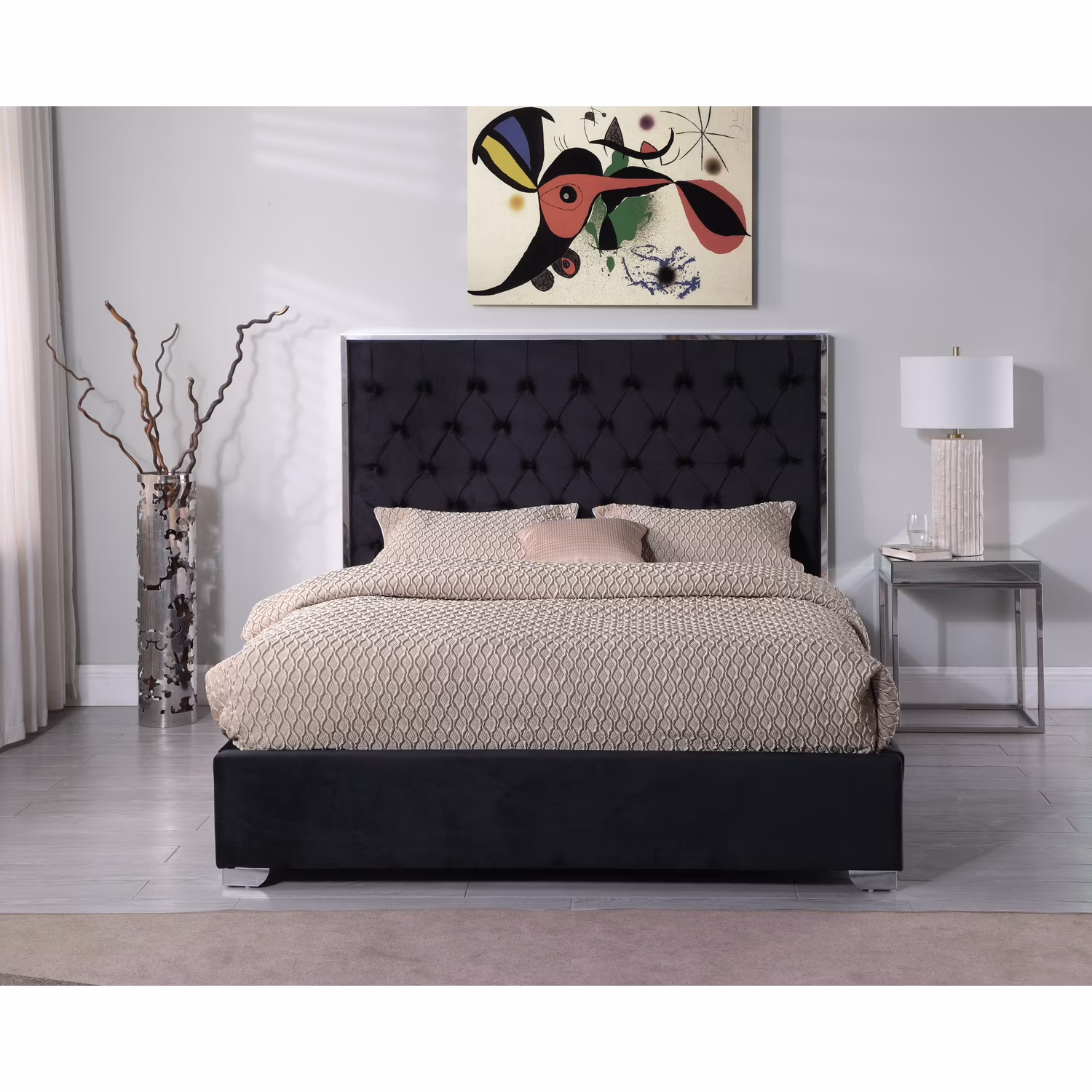 Kressa Velvet Fabric Tufted Queen Platform Bed in Black
