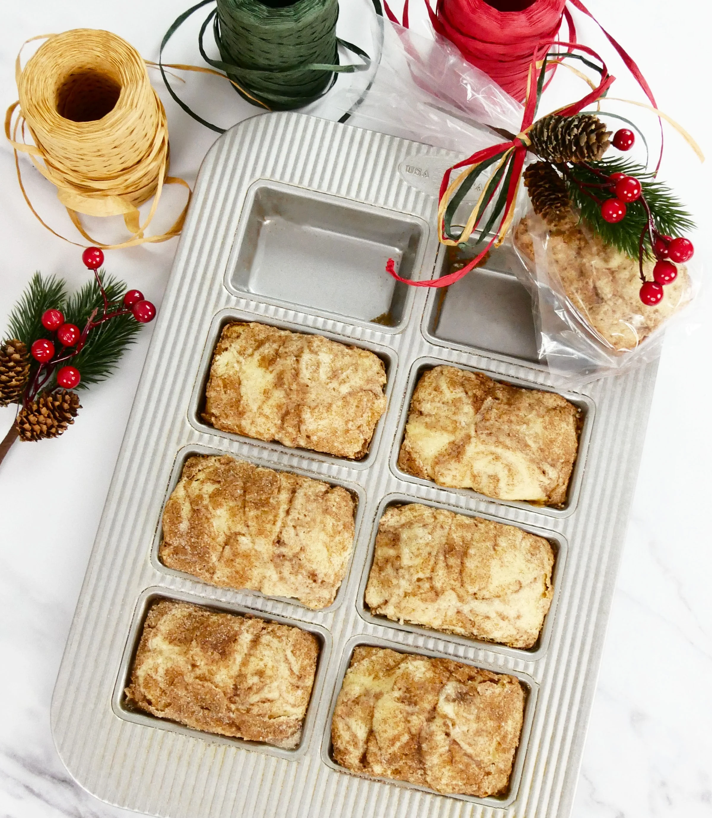 USA Pan Nonstick Mini Loaf Pan, 8 Well