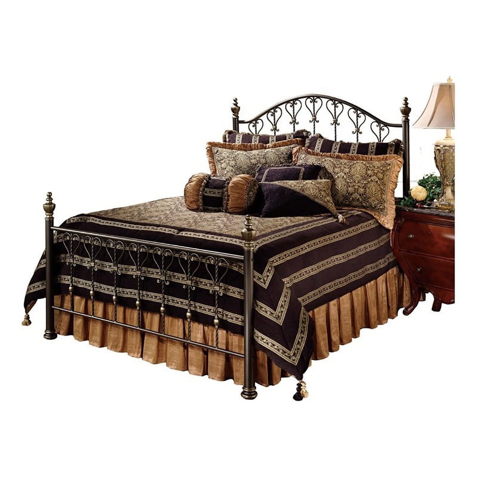 Bowery Hill Traditional Metal Queen Poster Spindle Bed in Dusty Bronze