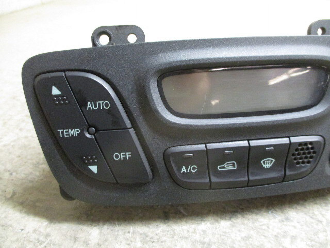 Pre-Owned 02 03 04 05 06 Hyundai Santa Fe Automatic Climate AC Heater Control OEM LKQ (Good)