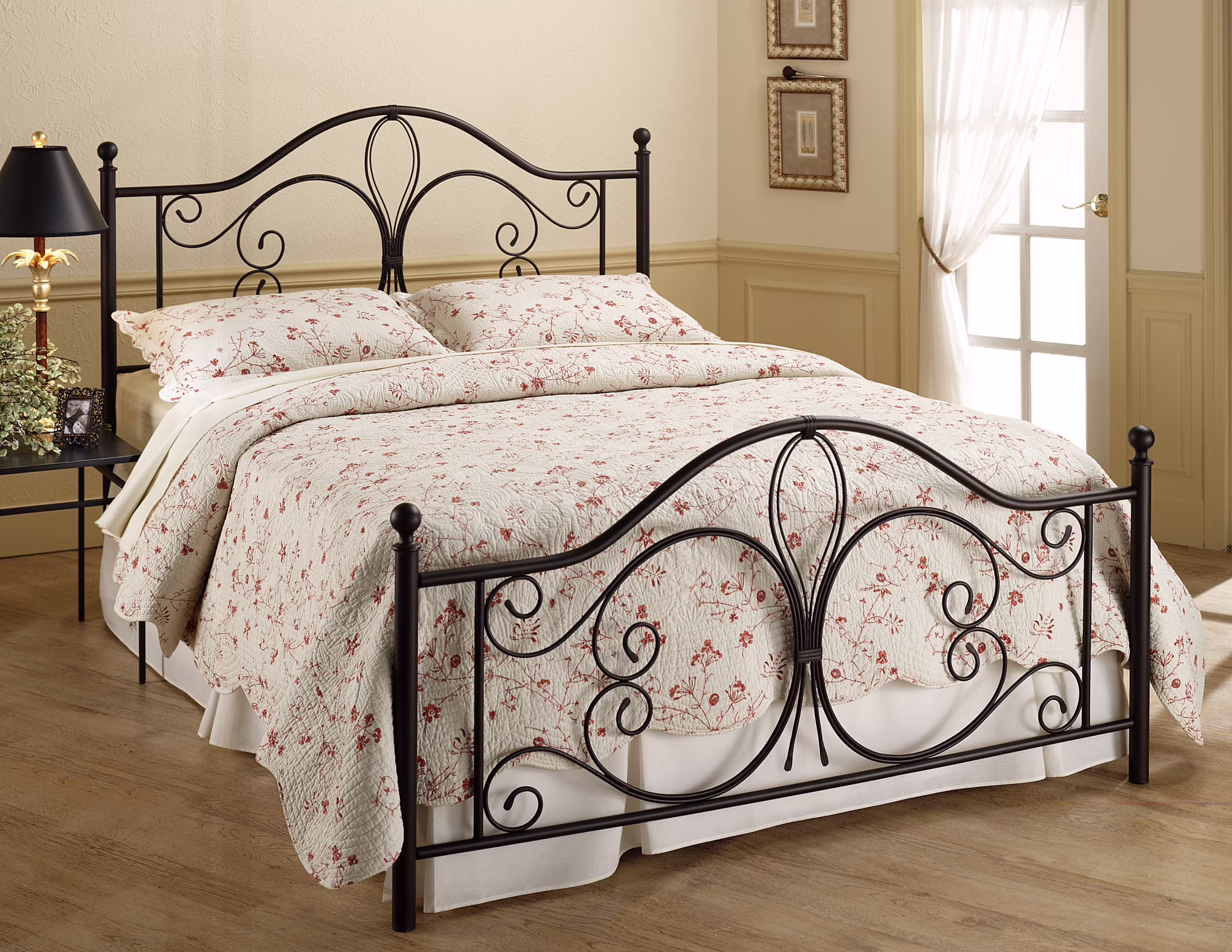 Hillsdale Furniture Milwaukee Antique Brown Metal Scroll Queen Bed