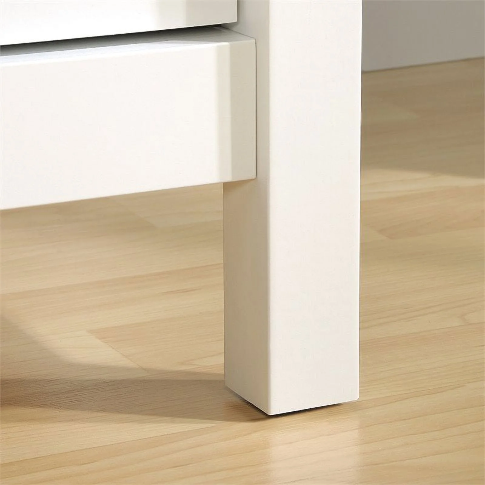 Pemberly Row 6 Drawer Double Dresser in Soft White