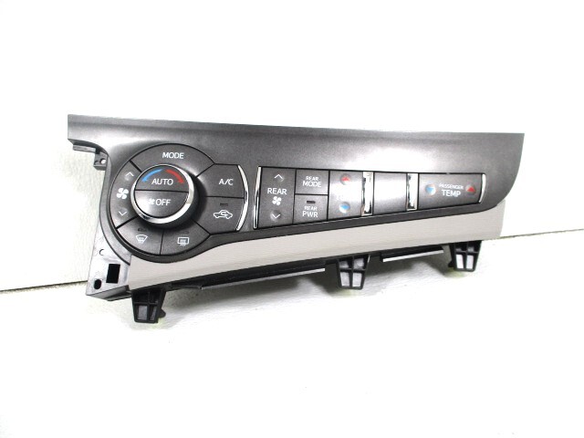 Pre-Owned 2011-2014 Toyota Sienna Front Auto Temperature AC Heater Control OEM LKQ (Good)