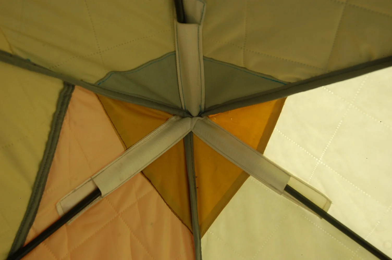 EZ Lite Fully Insulated Ice Fishing Tent - Sleeps 3-4 persons 8.5ft x 7.3ft x 5.6ft