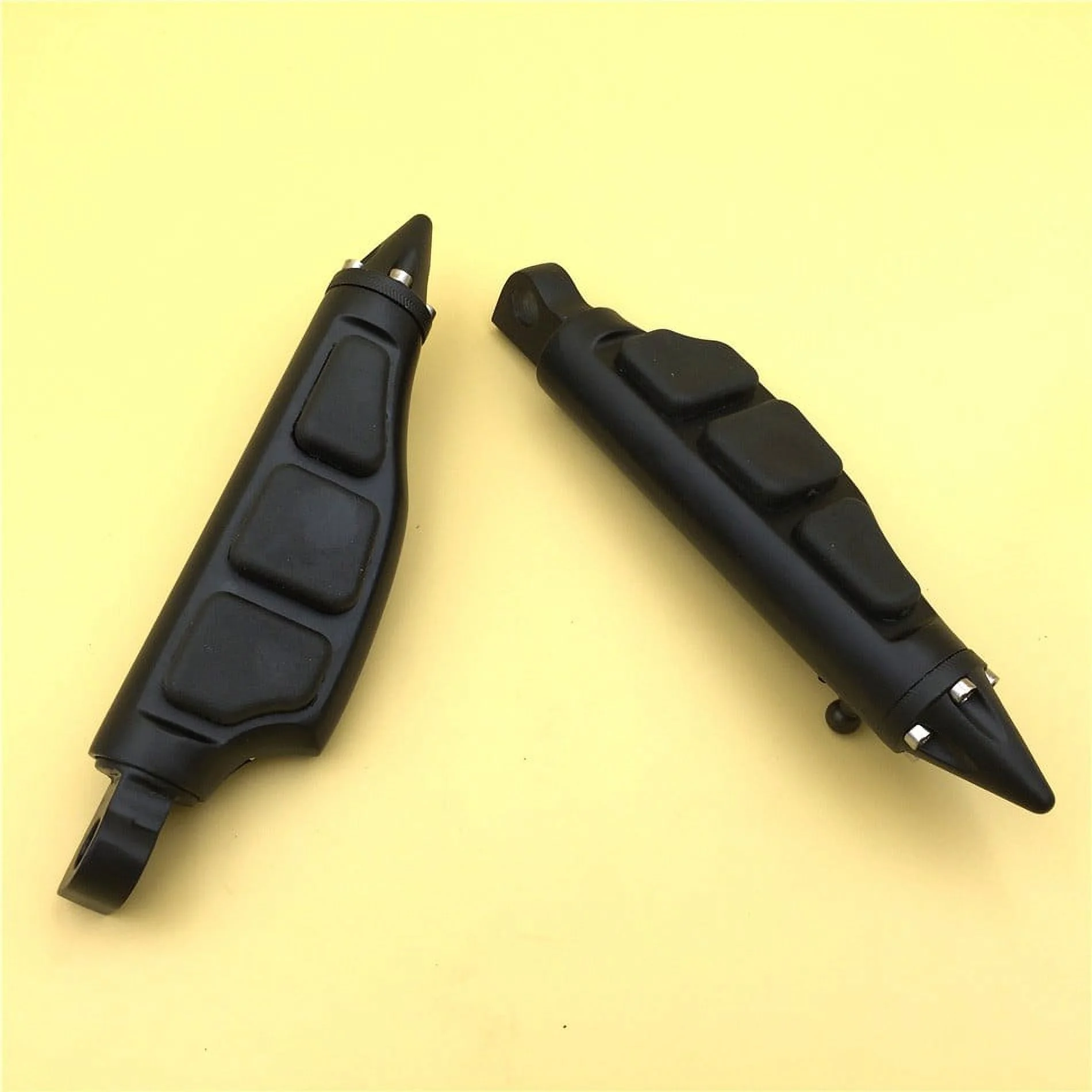 HTT Motorcycle Black Stiletto Footrest Pegs For Harley Softail Sportster Dyna Glide Fat Boy Honda GoldWind Kawasaki Vulcan Suzuki Boulevard Intruder Yamaha Road Star
