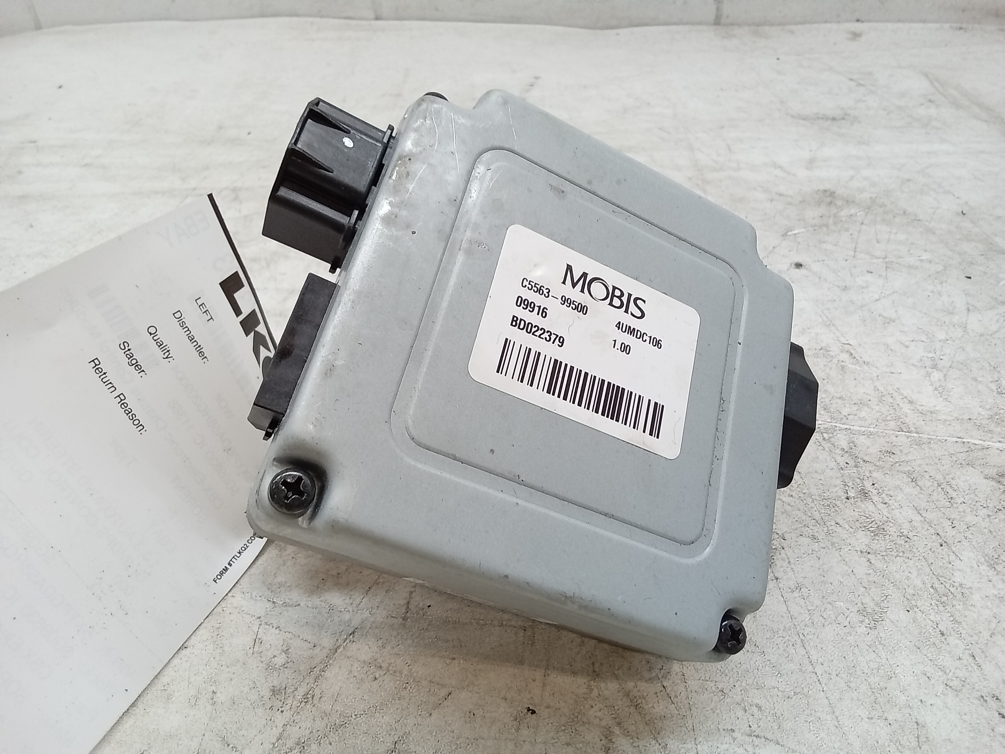 Pre-Owned 17 Kia Sorento Steering Control Module OEM (Good)